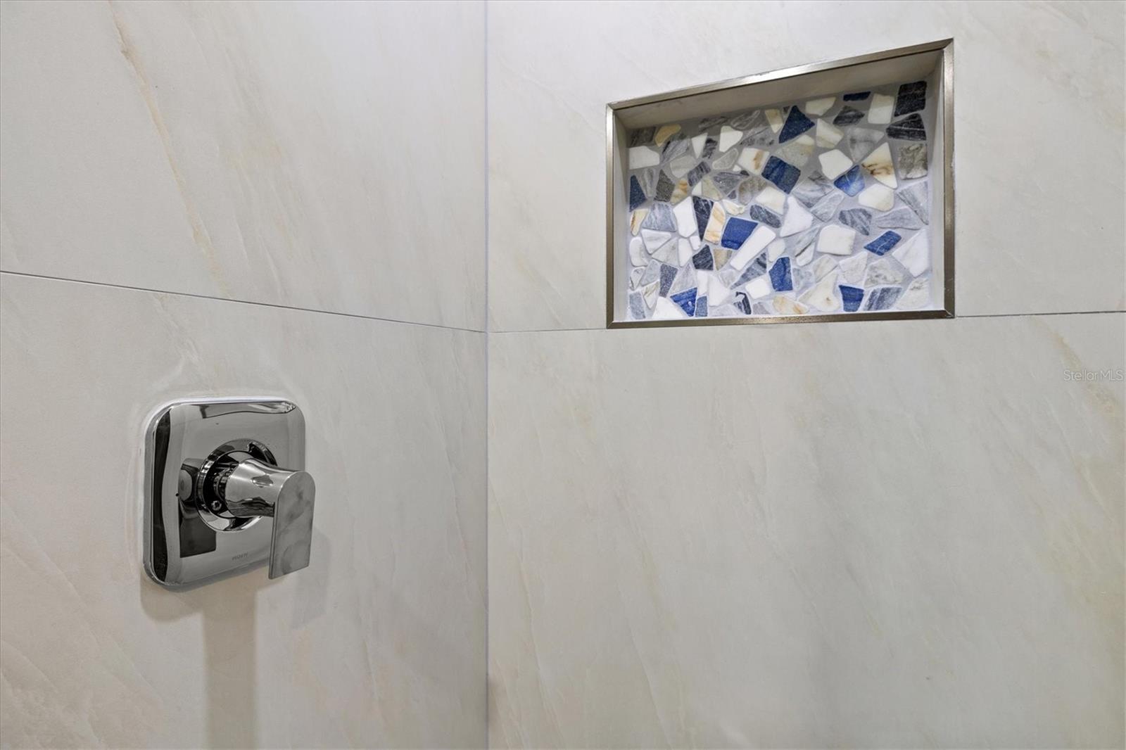 1200 TARPON CENTER DR #1, VENICE, FL, 34285