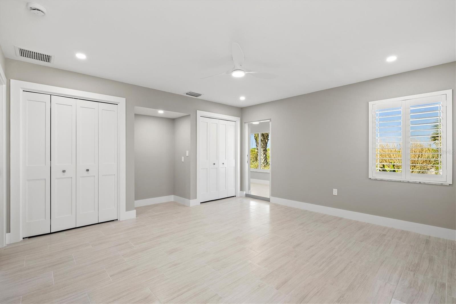 1200 TARPON CENTER DR #1, VENICE, FL, 34285