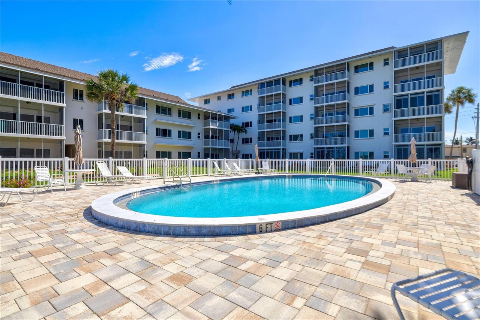 1200 TARPON CENTER DR #1, VENICE, FL, 34285