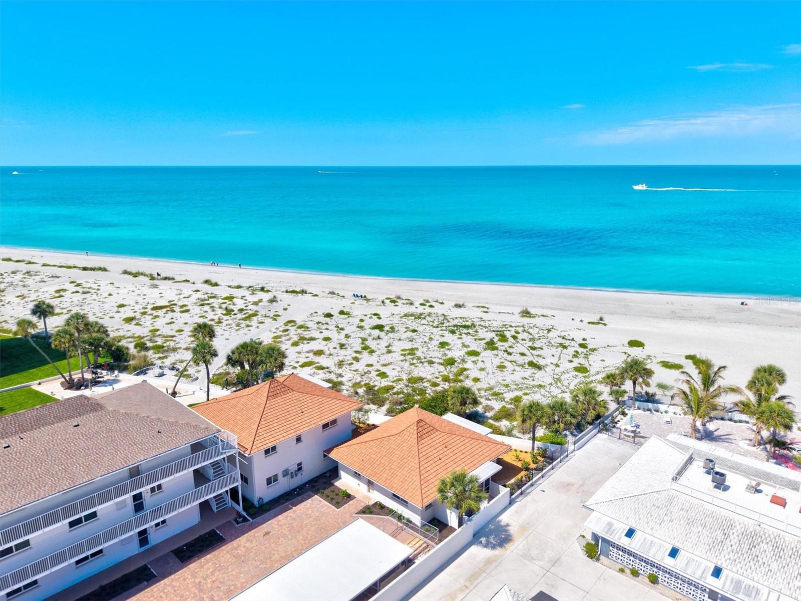 1200 TARPON CENTER DR #1, VENICE, FL, 34285