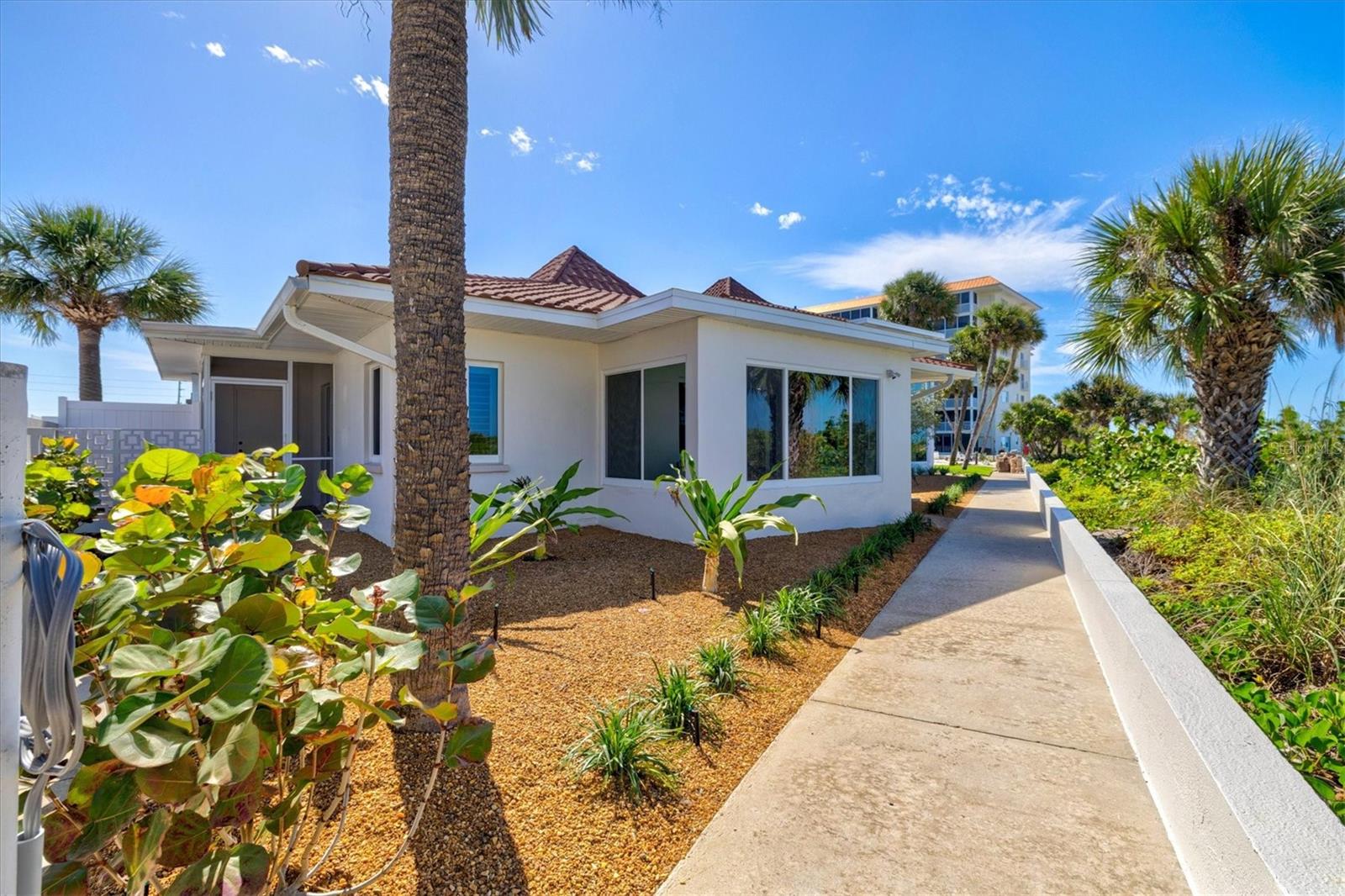 1200 TARPON CENTER DR #1, VENICE, FL, 34285