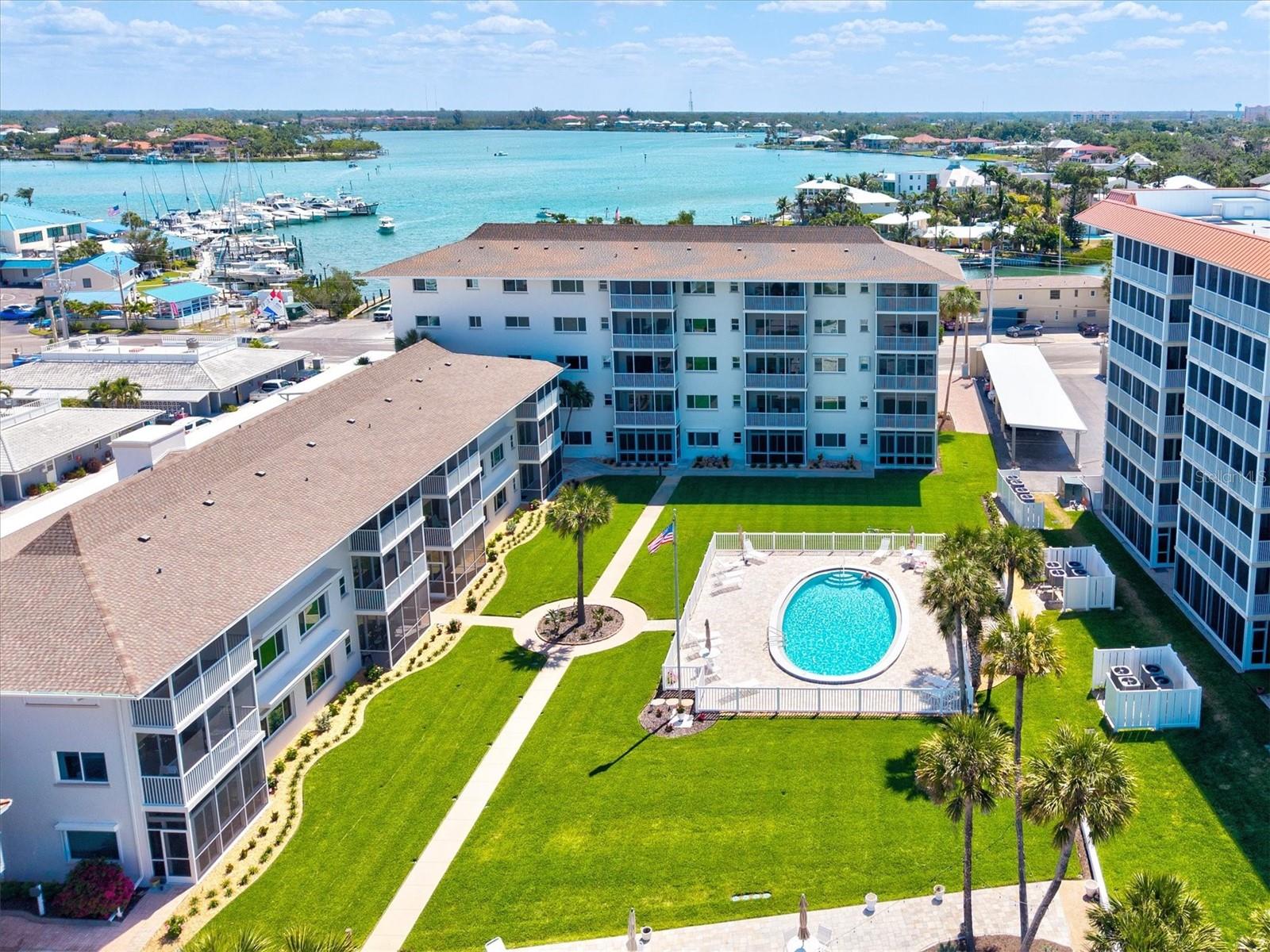 1200 TARPON CENTER DR #1, VENICE, FL, 34285