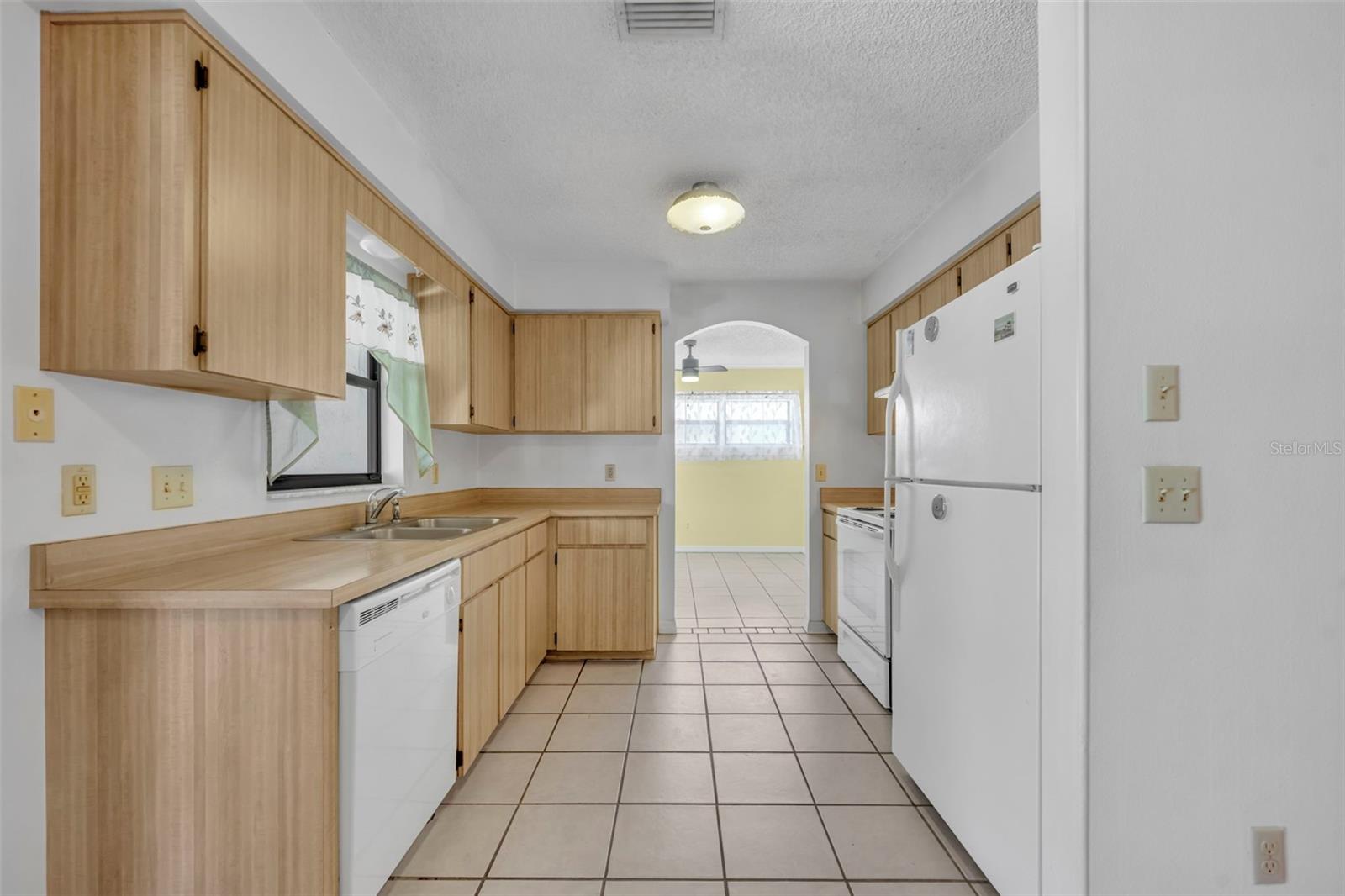 221 GRANDE VISTA ST, DEBARY, FL, 32713