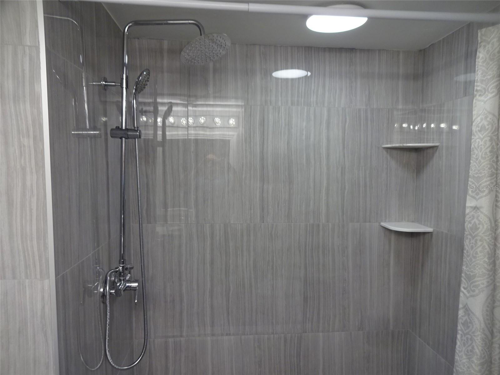 123 BLUE POINT WAY #100, ALTAMONTE SPRINGS, FL, 32701