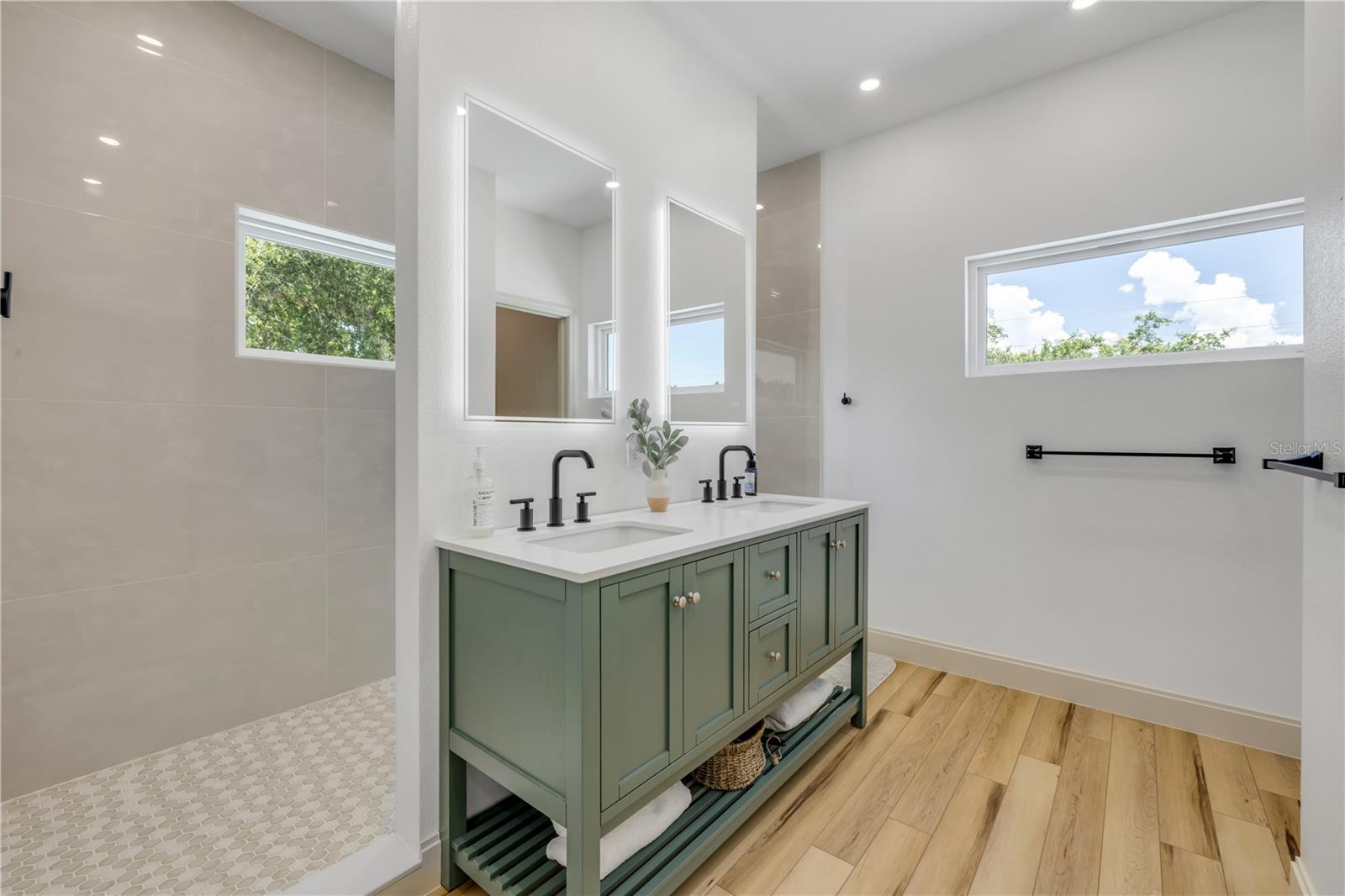 3211 SAXON DR, NEW SMYRNA BEACH, FL, 32169