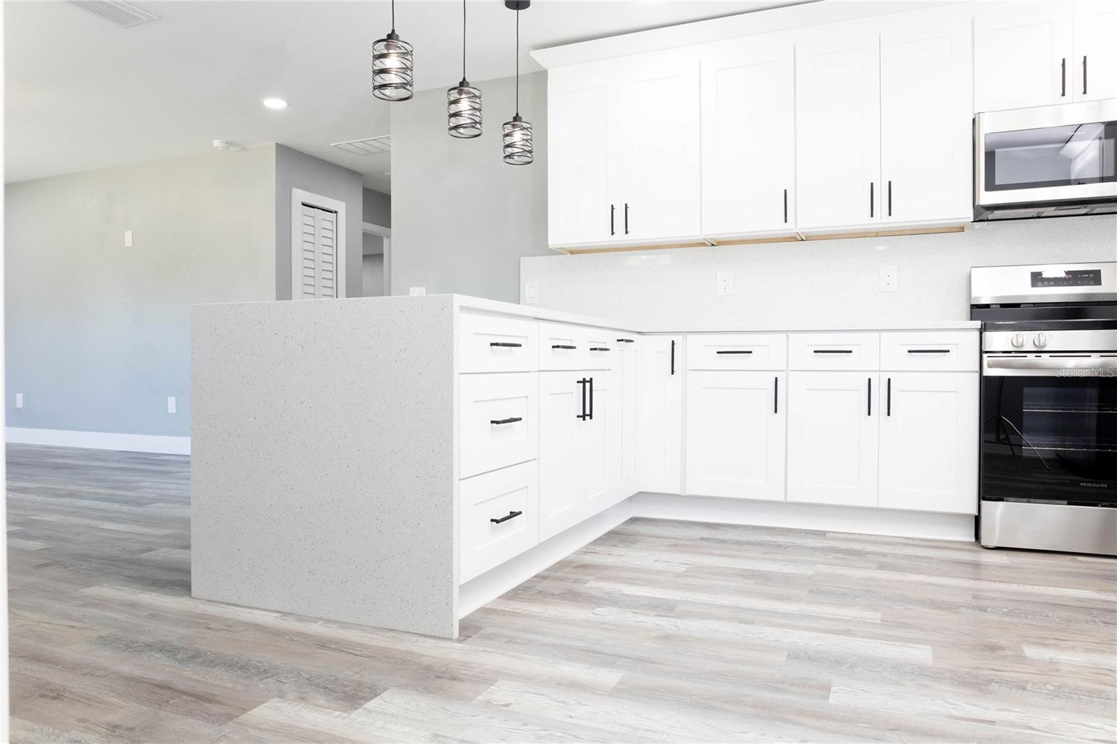 2710 W CYPRESS ST, TAMPA, FL, 33609