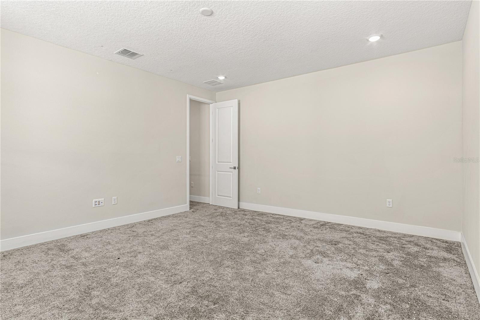 7505 ALPINE BUTTERFLY LN, ORLANDO, FL, 32819