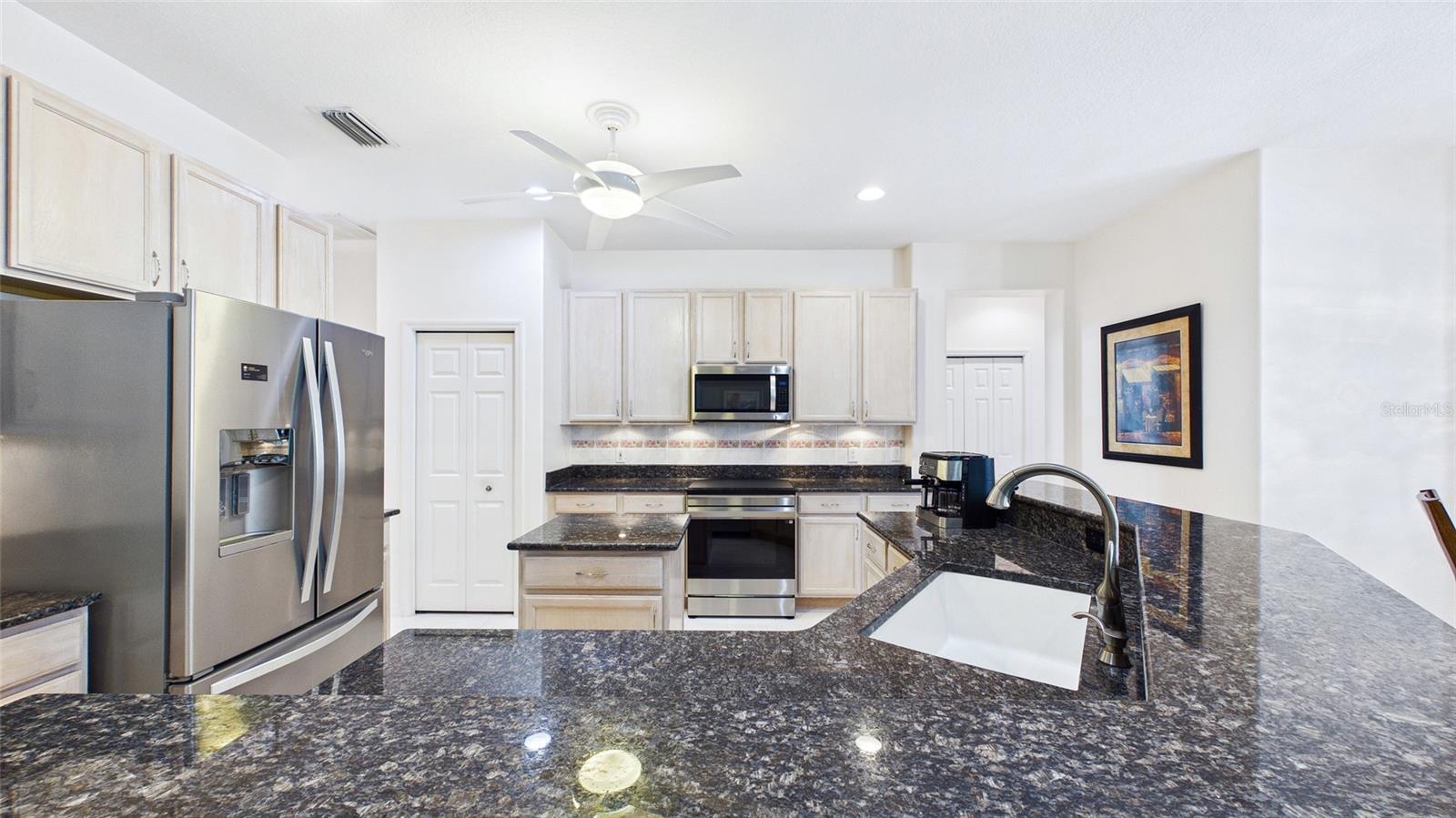 2220 ELIZABETH WAY, DUNEDIN, FL, 34698