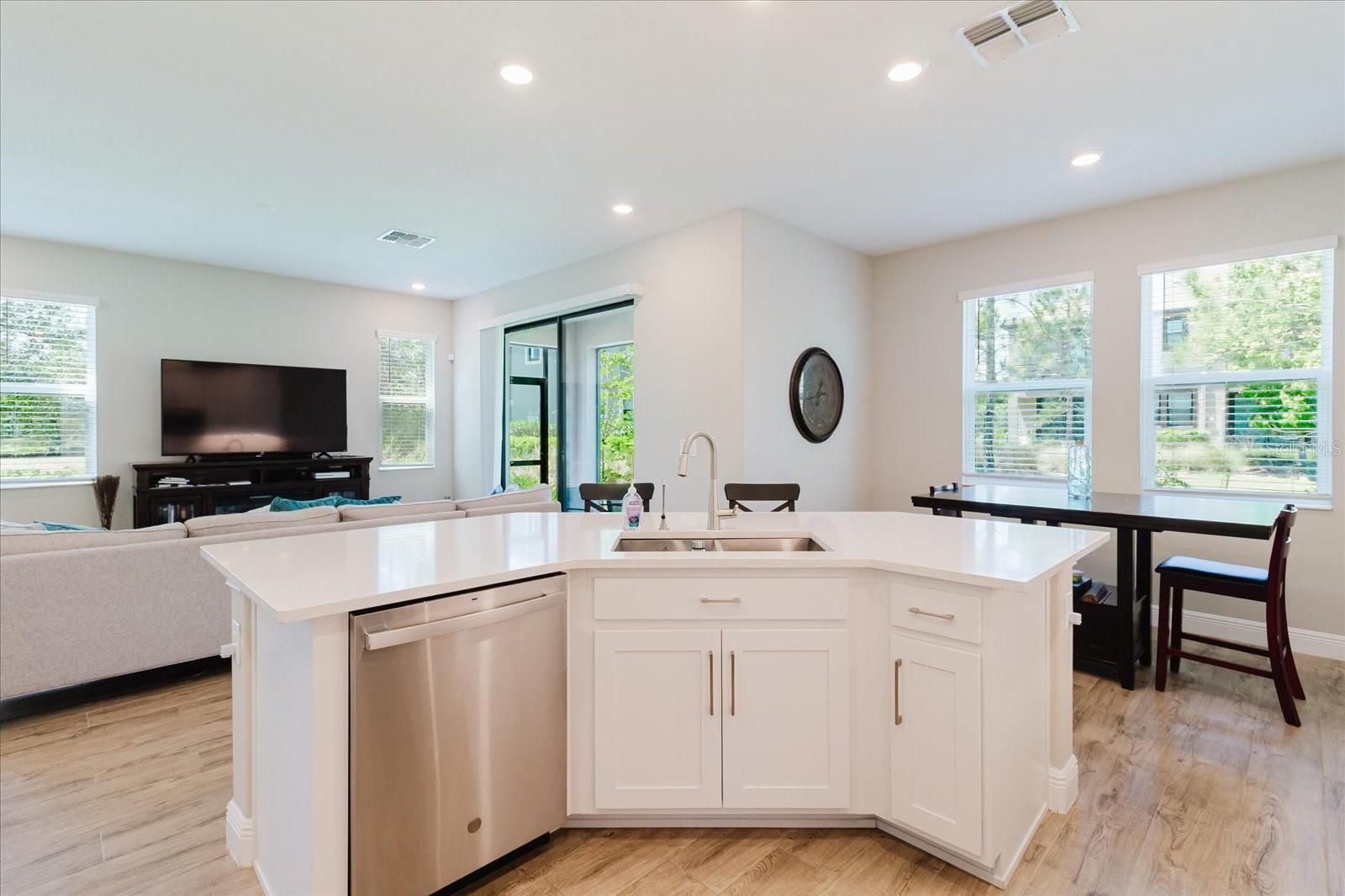 4531 ALMADA LN SE, WESLEY CHAPEL, FL, 33543