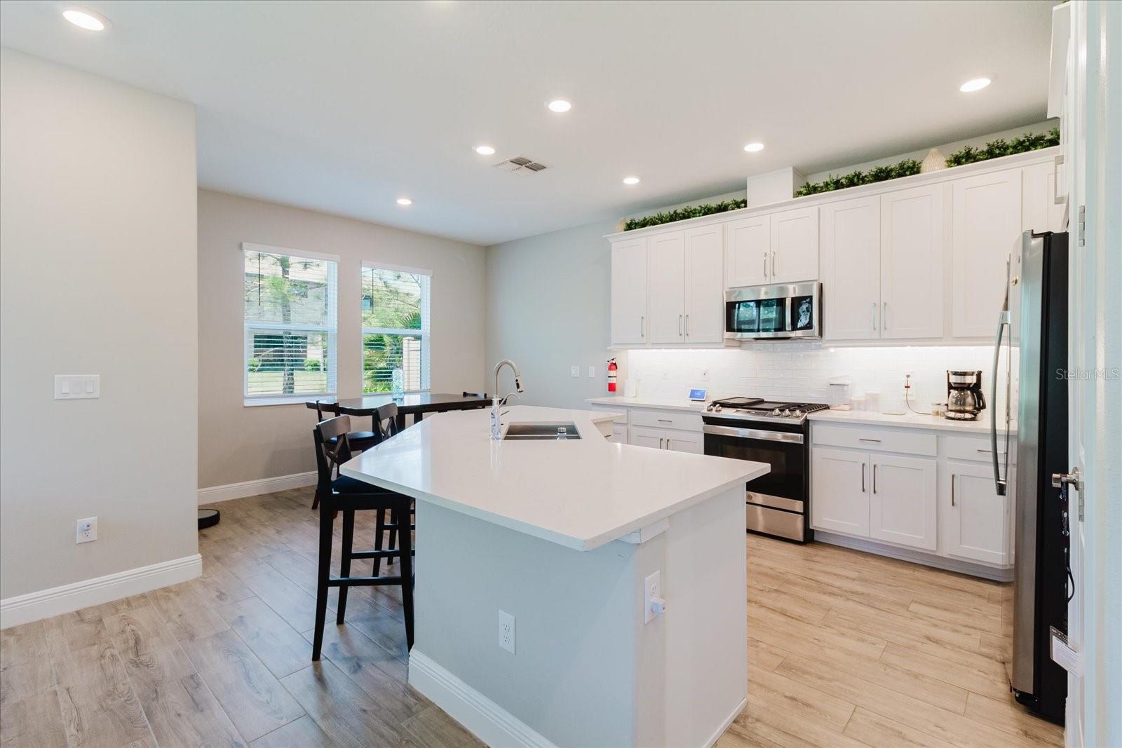 4531 ALMADA LN SE, WESLEY CHAPEL, FL, 33543