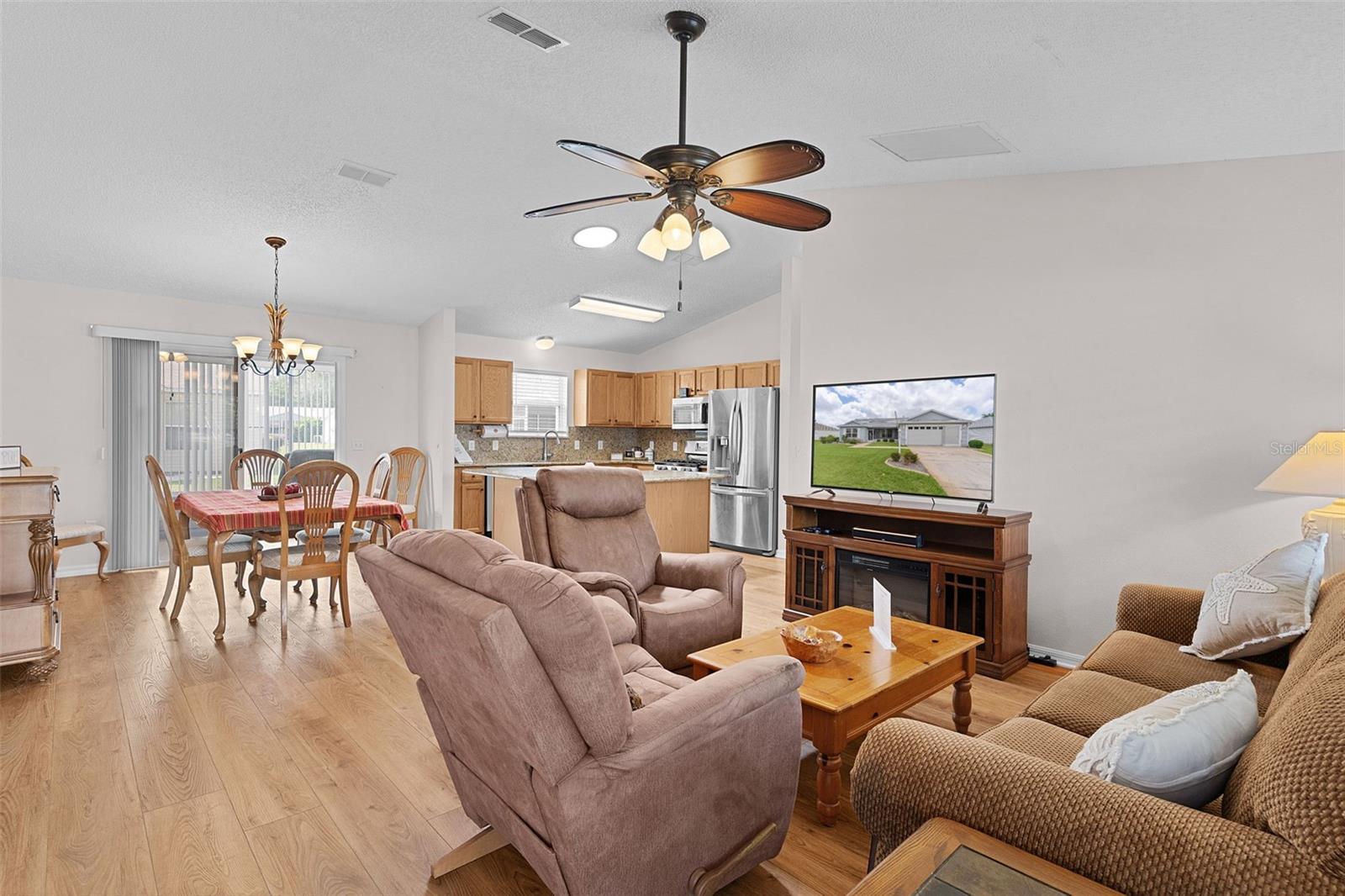 3354 RESTON DR, THE VILLAGES, FL, 32162