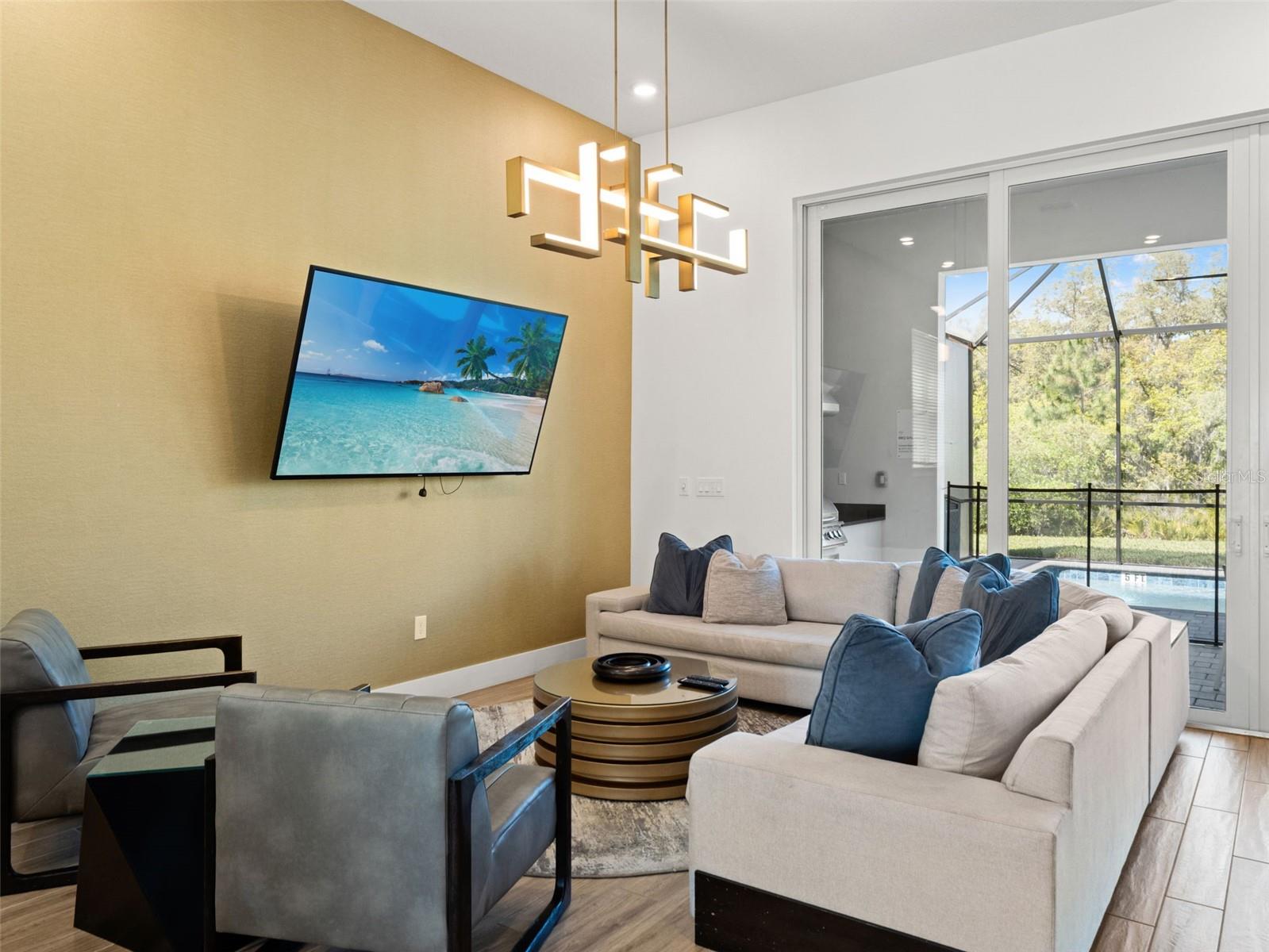 2021 OAK CREEK LOOP, DAVENPORT, FL, 33837