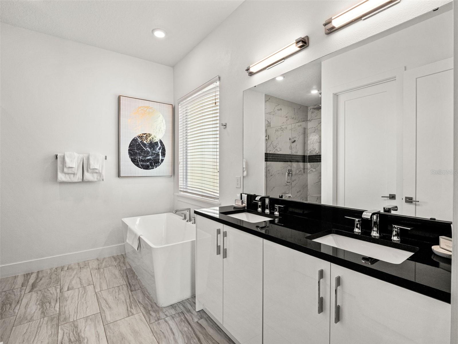 2021 OAK CREEK LOOP, DAVENPORT, FL, 33837