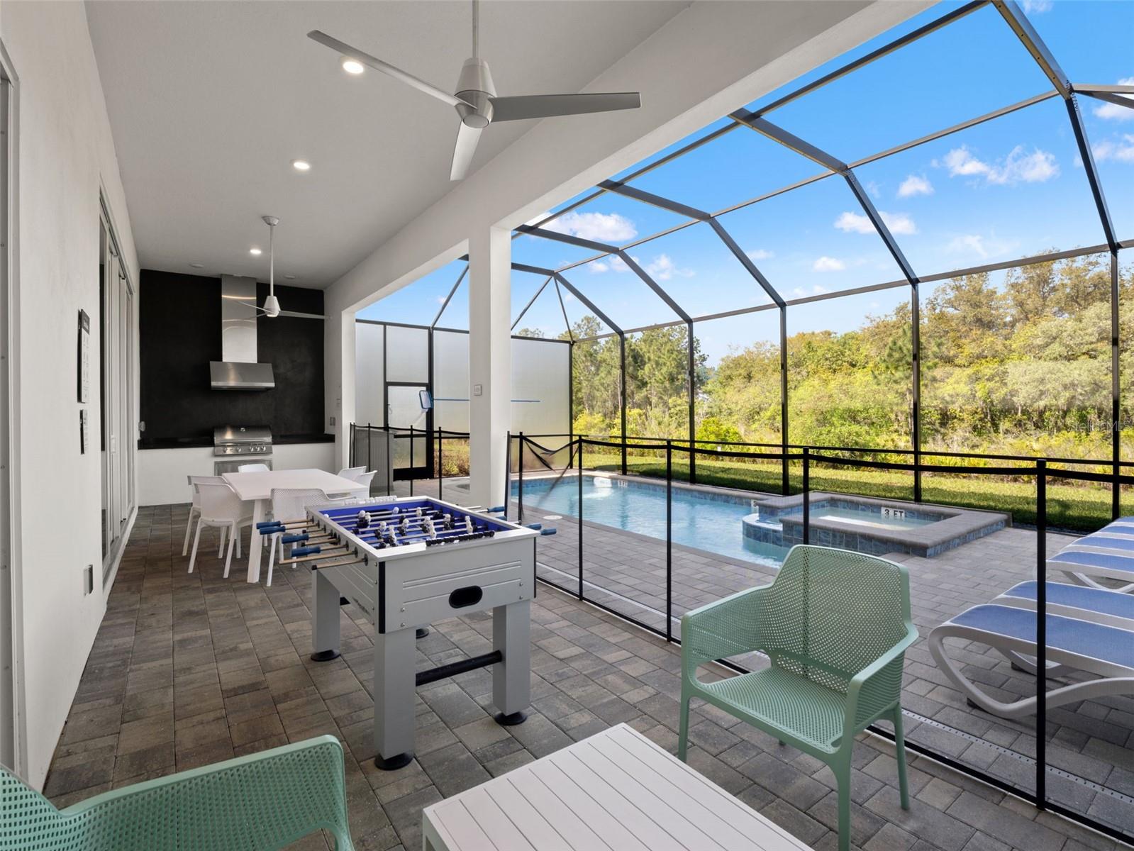 2021 OAK CREEK LOOP, DAVENPORT, FL, 33837