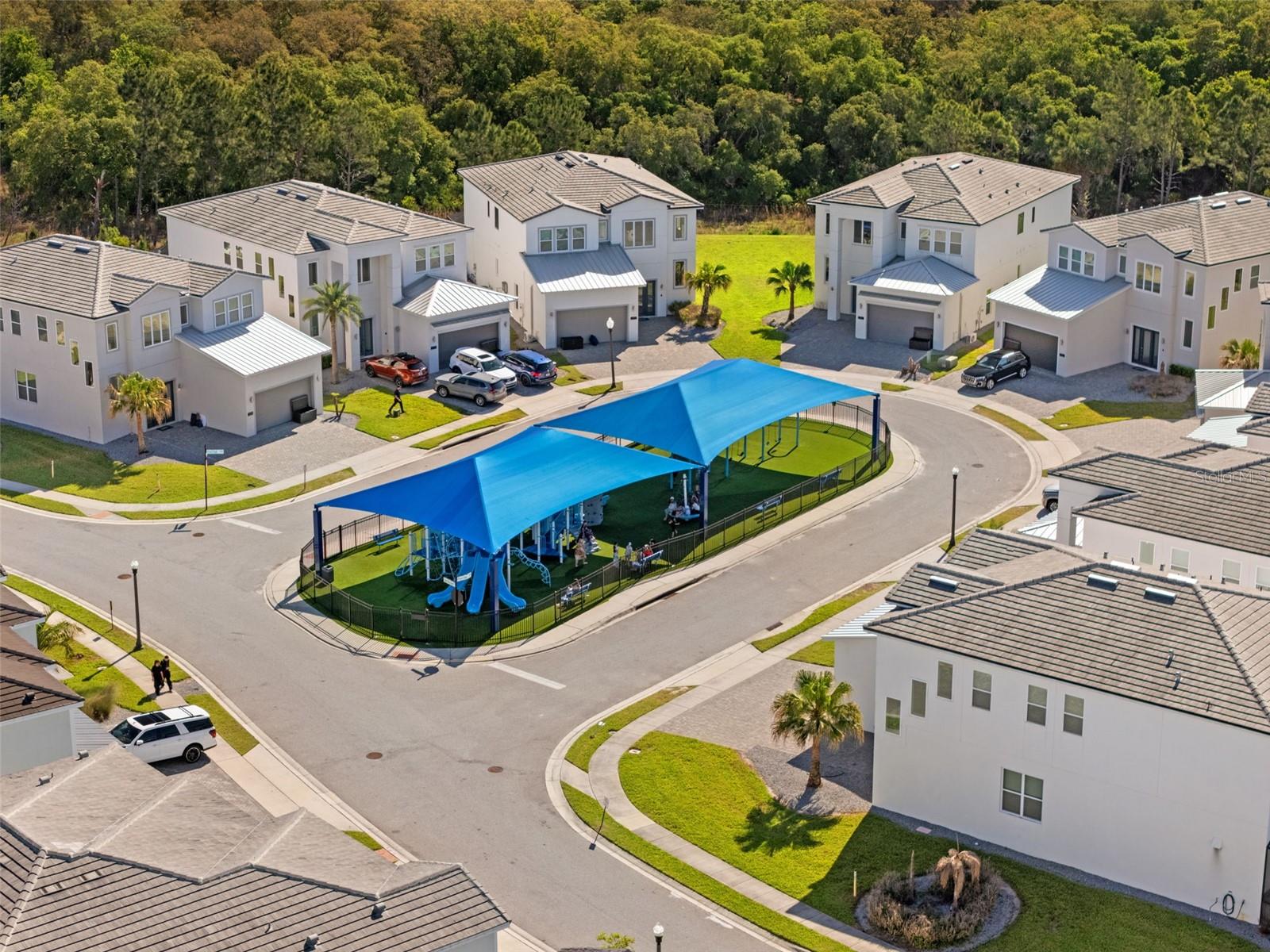 2021 OAK CREEK LOOP, DAVENPORT, FL, 33837