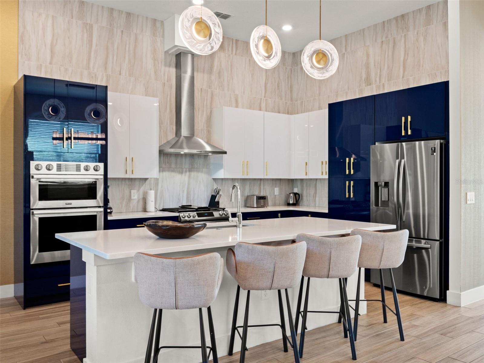 2021 OAK CREEK LOOP, DAVENPORT, FL, 33837