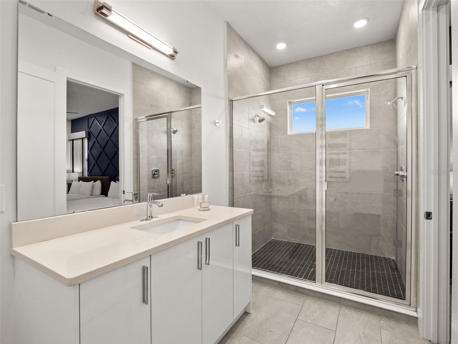 2021 OAK CREEK LOOP, DAVENPORT, FL, 33837