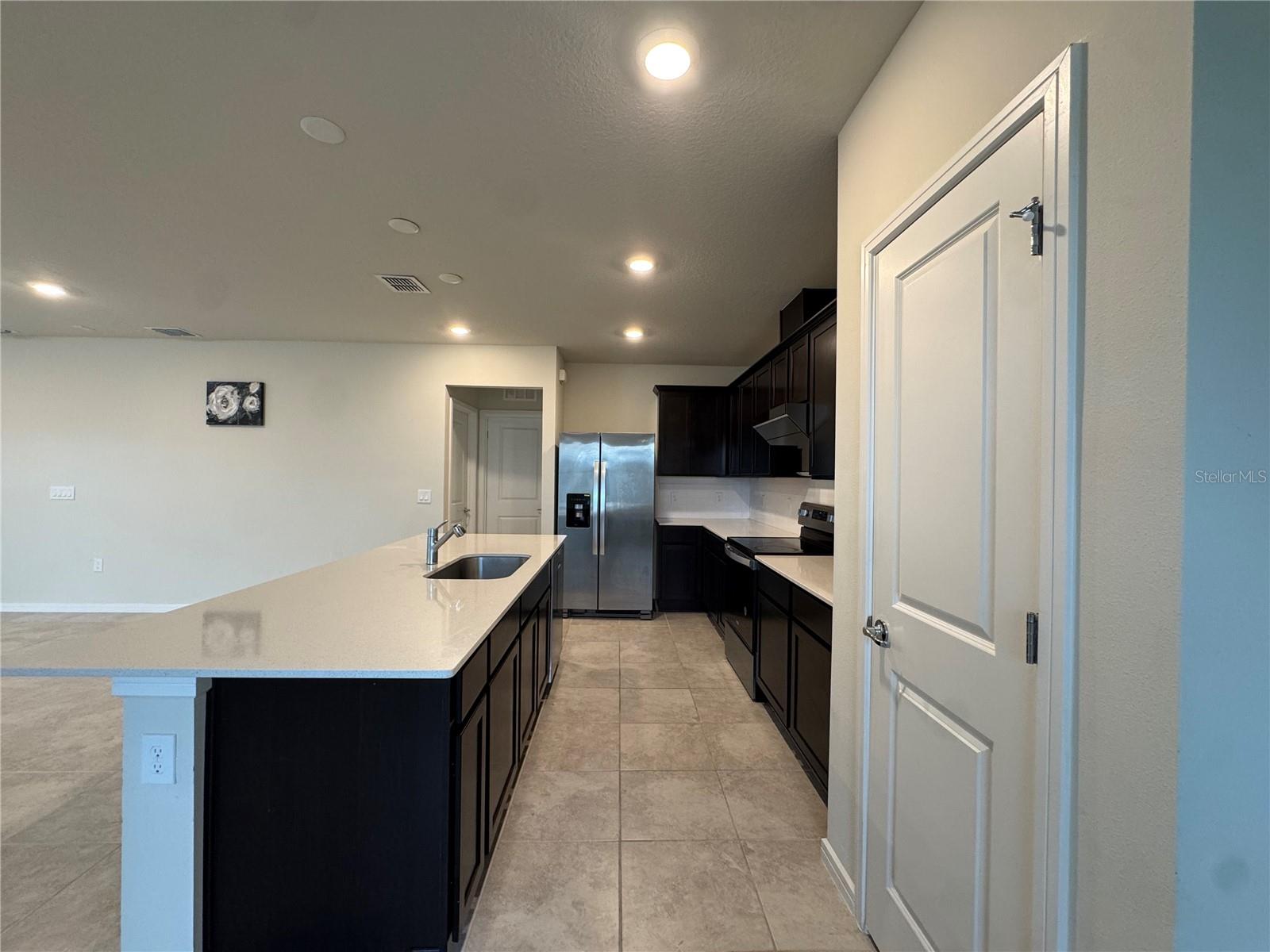 2102 CHARMING AVE AVE, DAVENPORT, FL, 33896