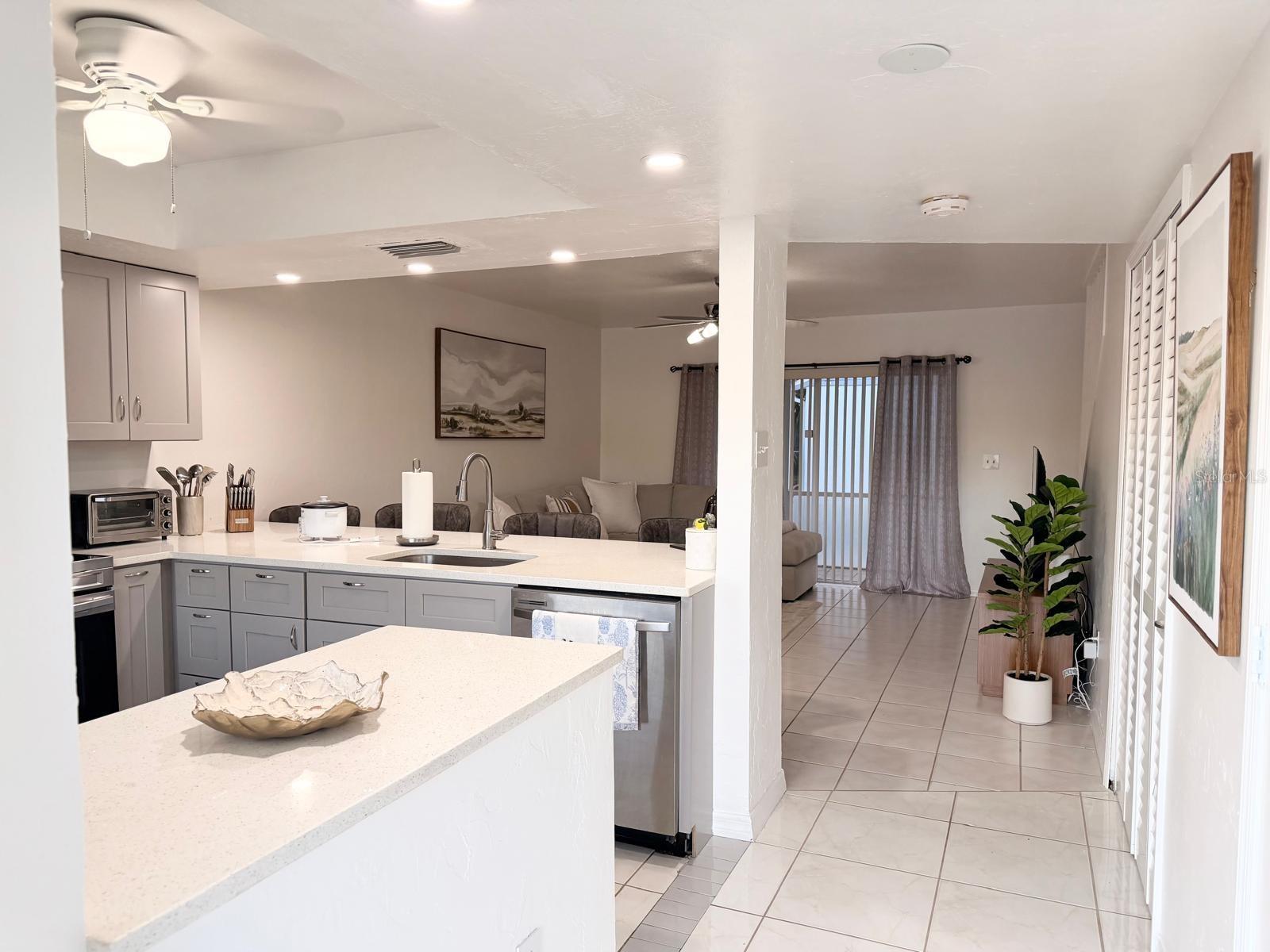 5027 SW 16TH PL #102, CAPE CORAL, FL, 33914