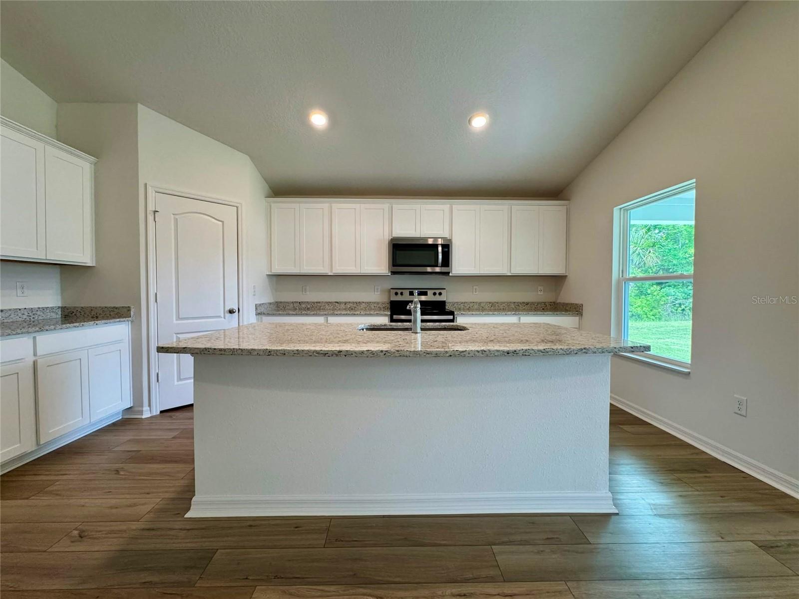 34 PRESIDENTIAL LN, PALM COAST, FL, 32164