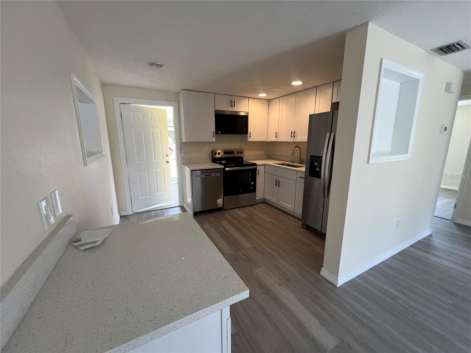 275 PINEAPPLE ST #1, ENGLEWOOD, FL, 34223