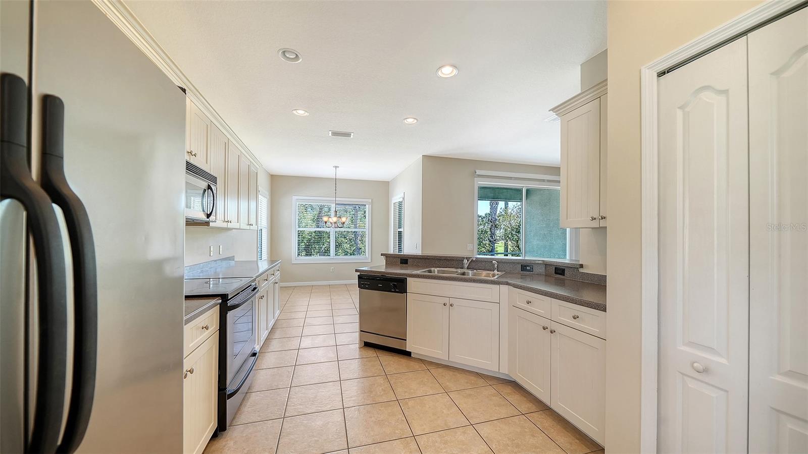 1424 BLUE HORIZON CIR, BRADENTON, FL, 34208