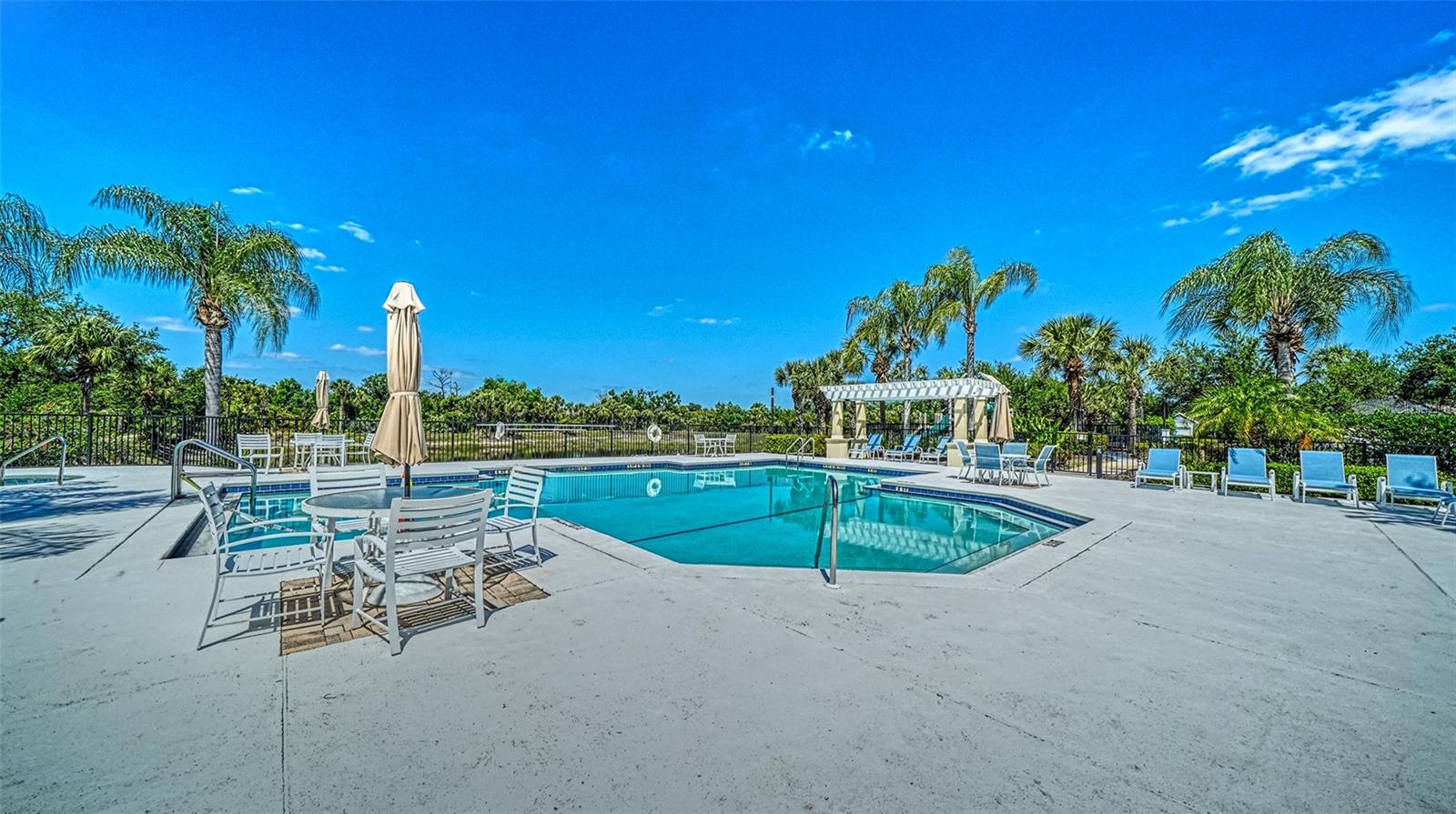 1424 BLUE HORIZON CIR, BRADENTON, FL, 34208
