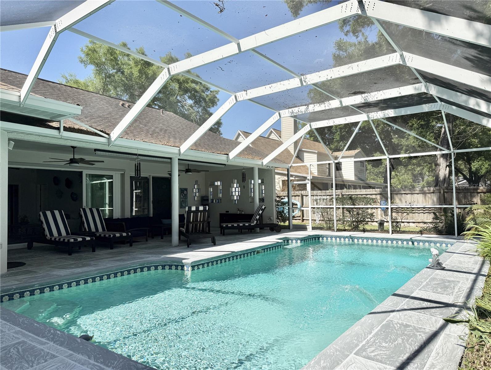 6326 N QUEENSWAY DR, TEMPLE TERRACE, FL, 33617