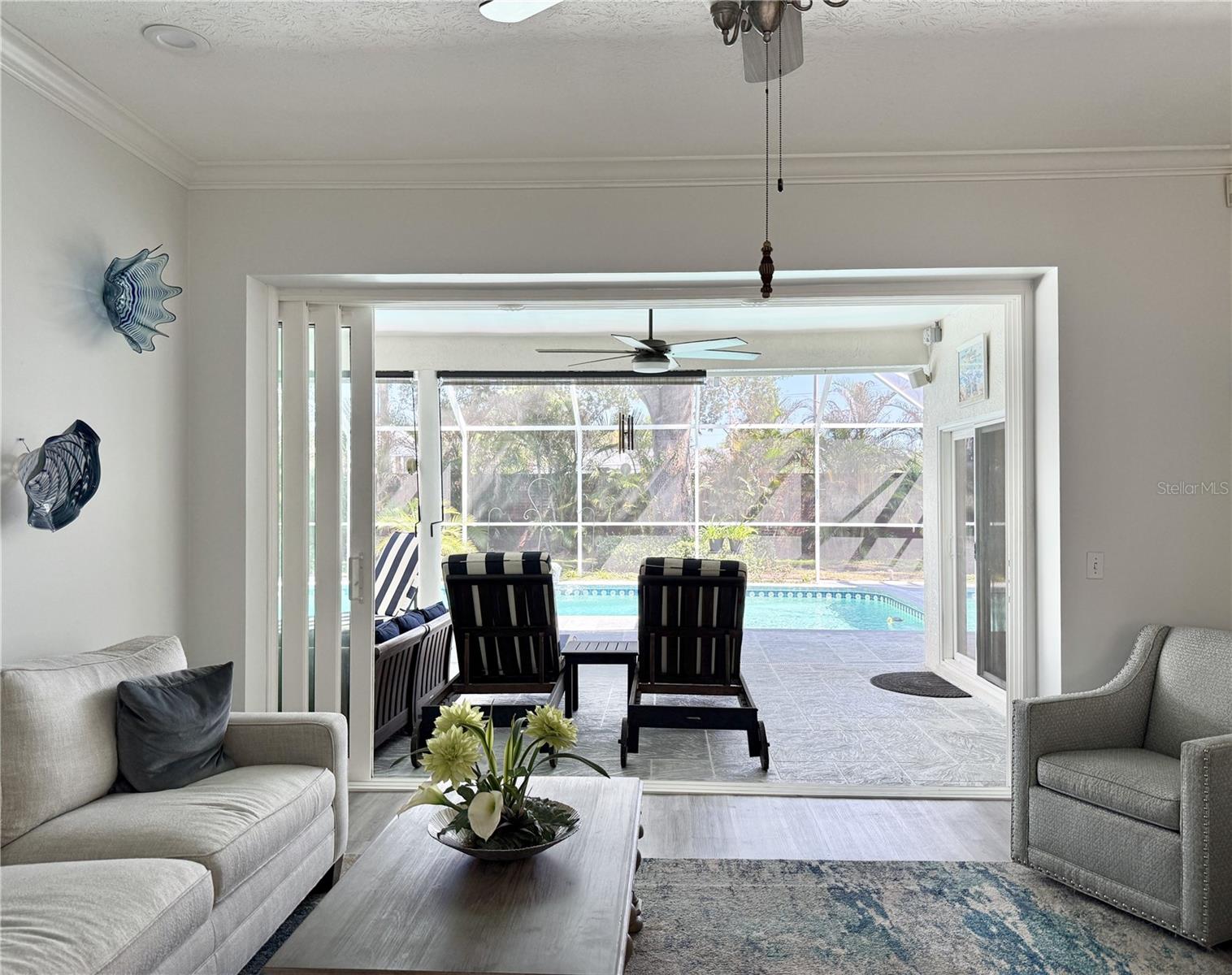 6326 N QUEENSWAY DR, TEMPLE TERRACE, FL, 33617