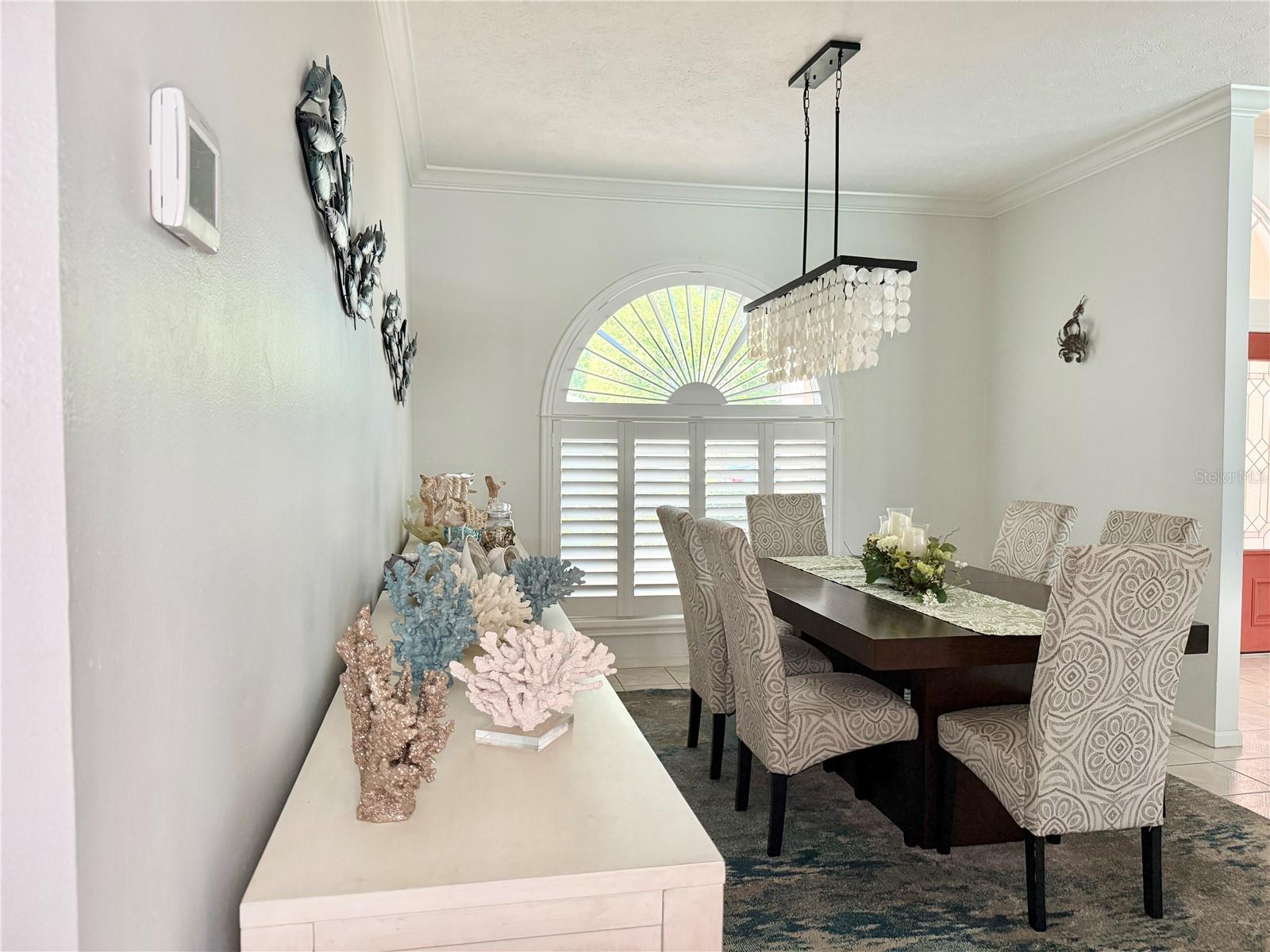 6326 N QUEENSWAY DR, TEMPLE TERRACE, FL, 33617