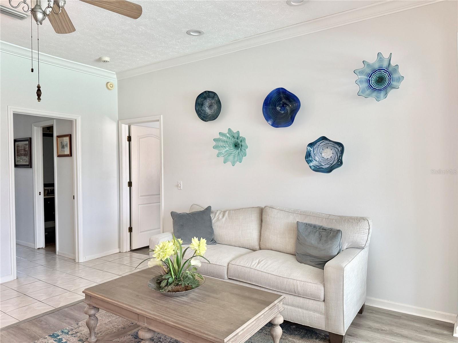 6326 N QUEENSWAY DR, TEMPLE TERRACE, FL, 33617