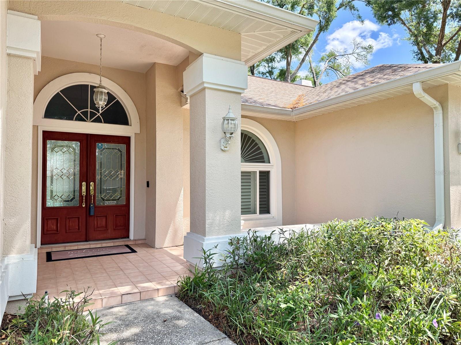 6326 N QUEENSWAY DR, TEMPLE TERRACE, FL, 33617