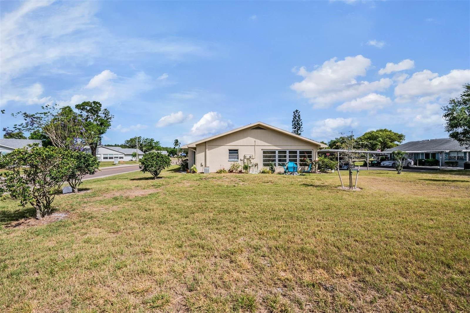 214 GLOUCESTER BLVD, SUN CITY CENTER, FL, 33573