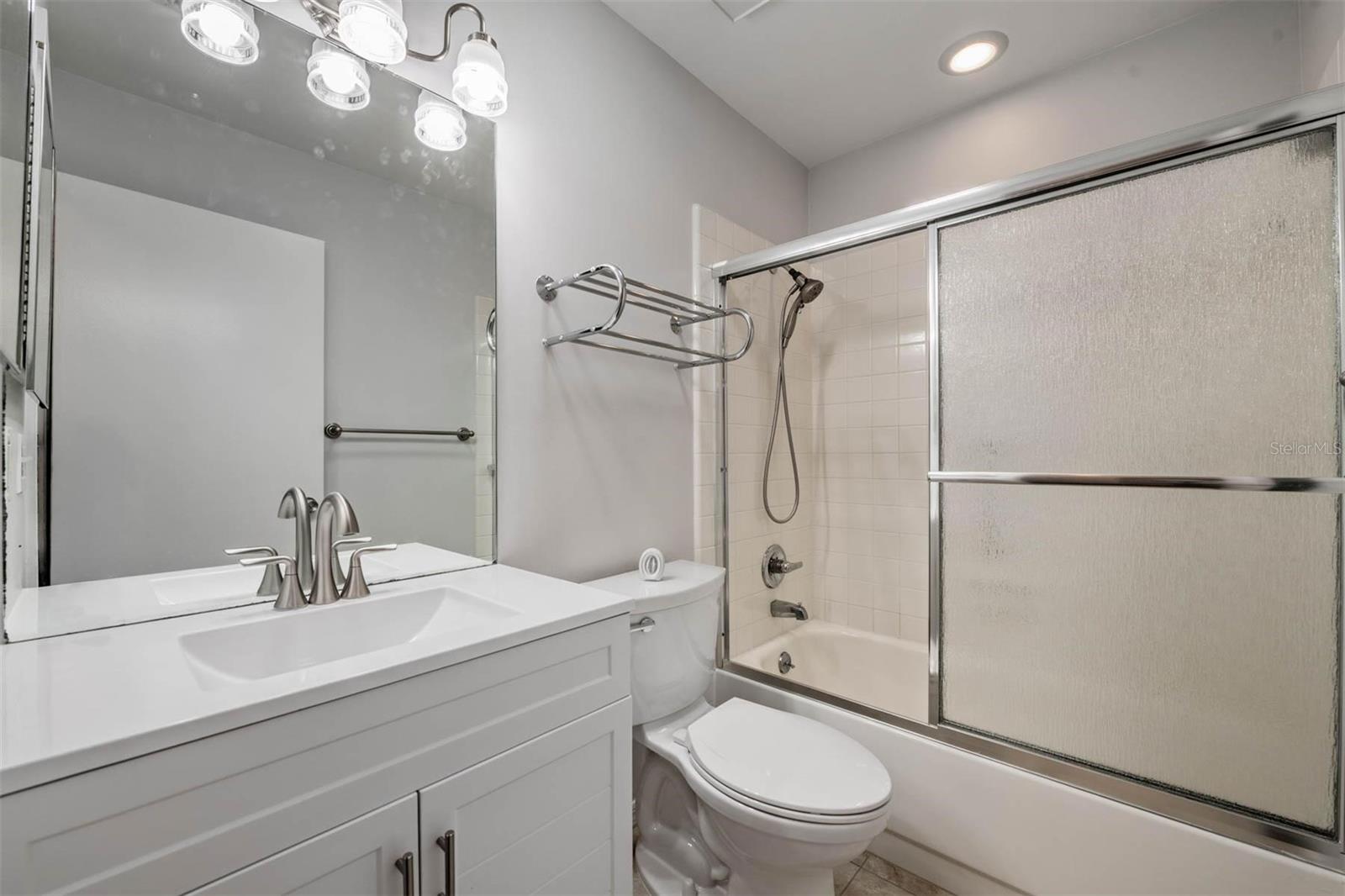 214 GLOUCESTER BLVD, SUN CITY CENTER, FL, 33573