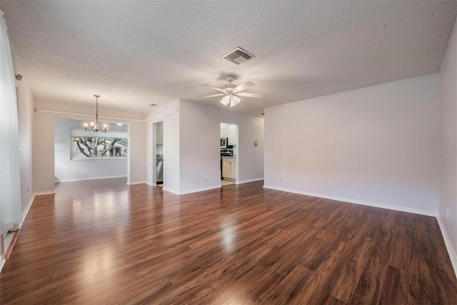 214 GLOUCESTER BLVD, SUN CITY CENTER, FL, 33573