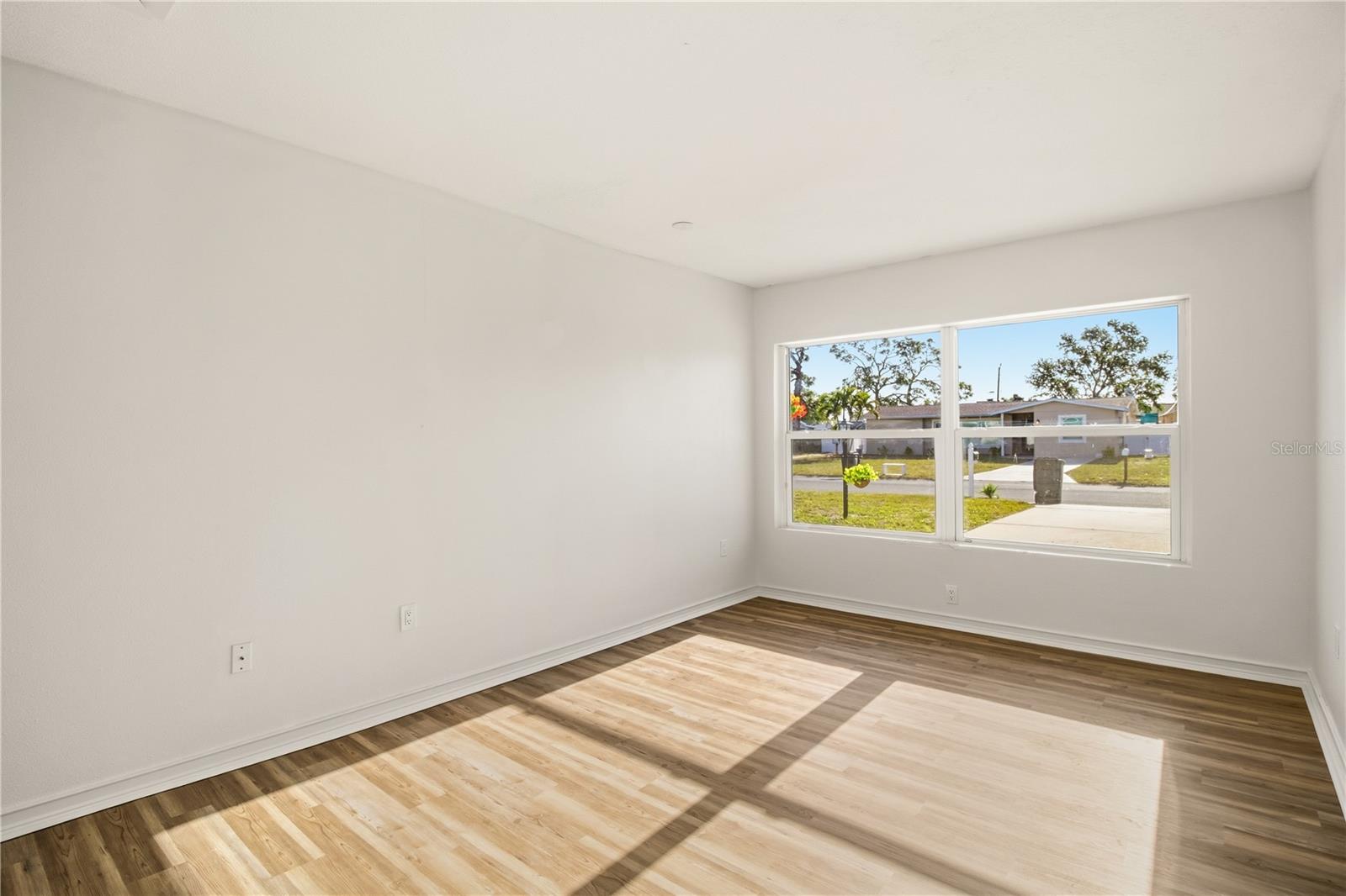 220 62ND ST NW, BRADENTON, FL, 34209