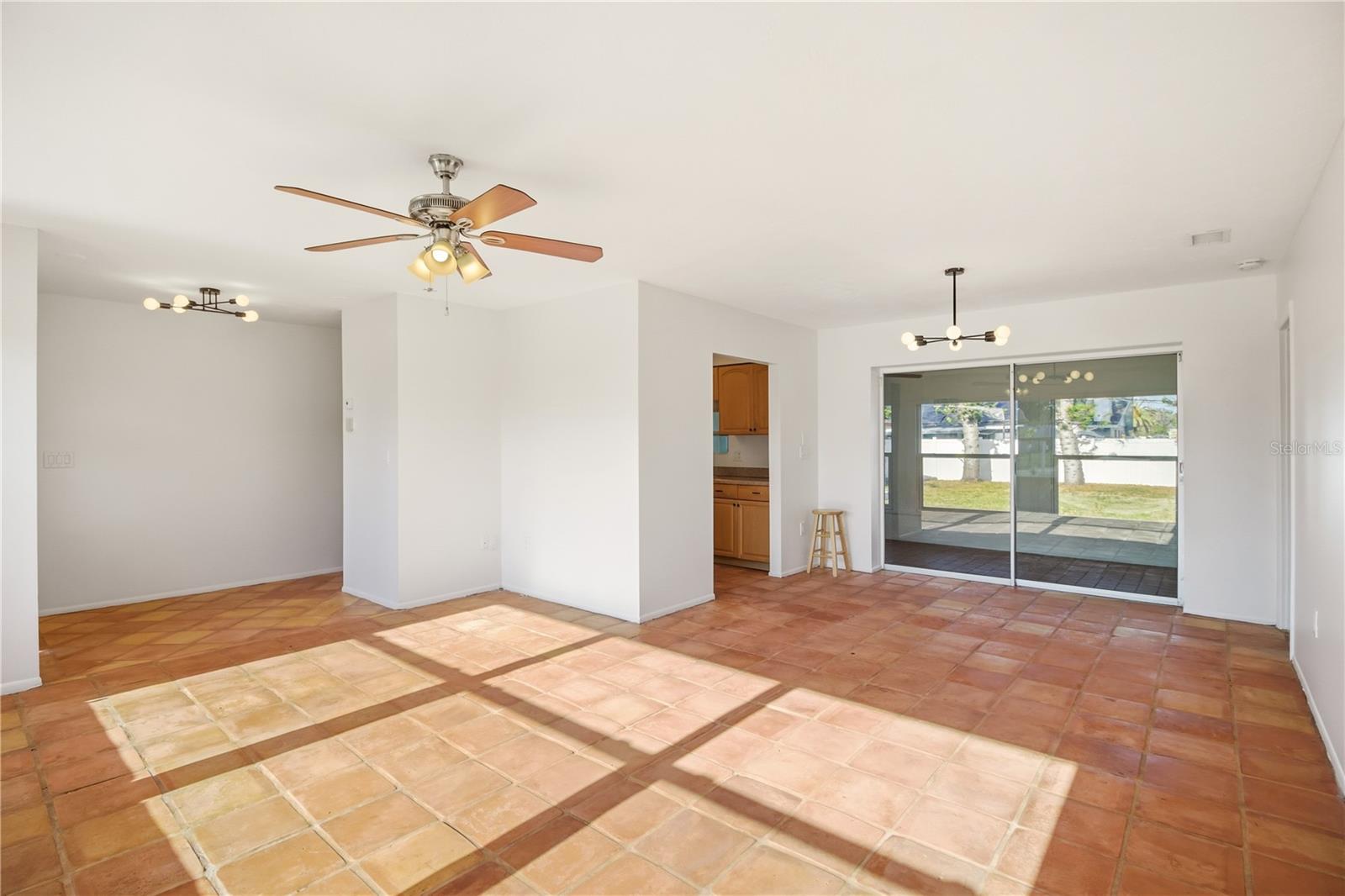 220 62ND ST NW, BRADENTON, FL, 34209