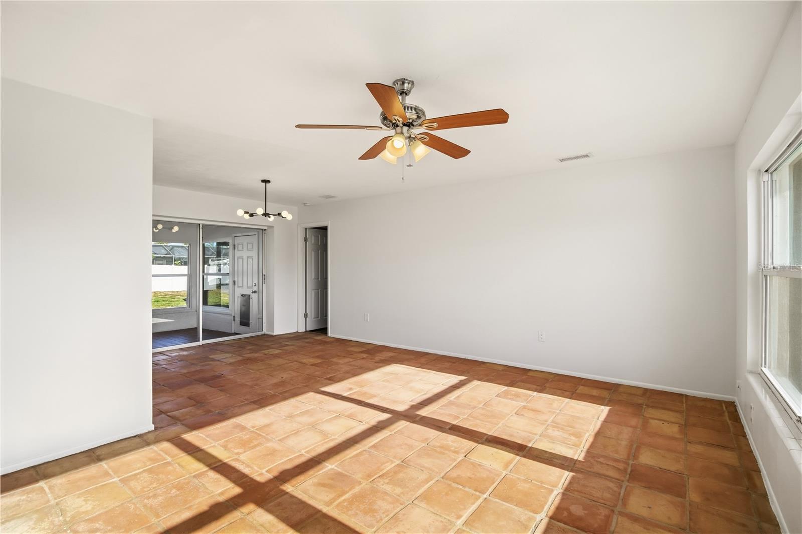 220 62ND ST NW, BRADENTON, FL, 34209