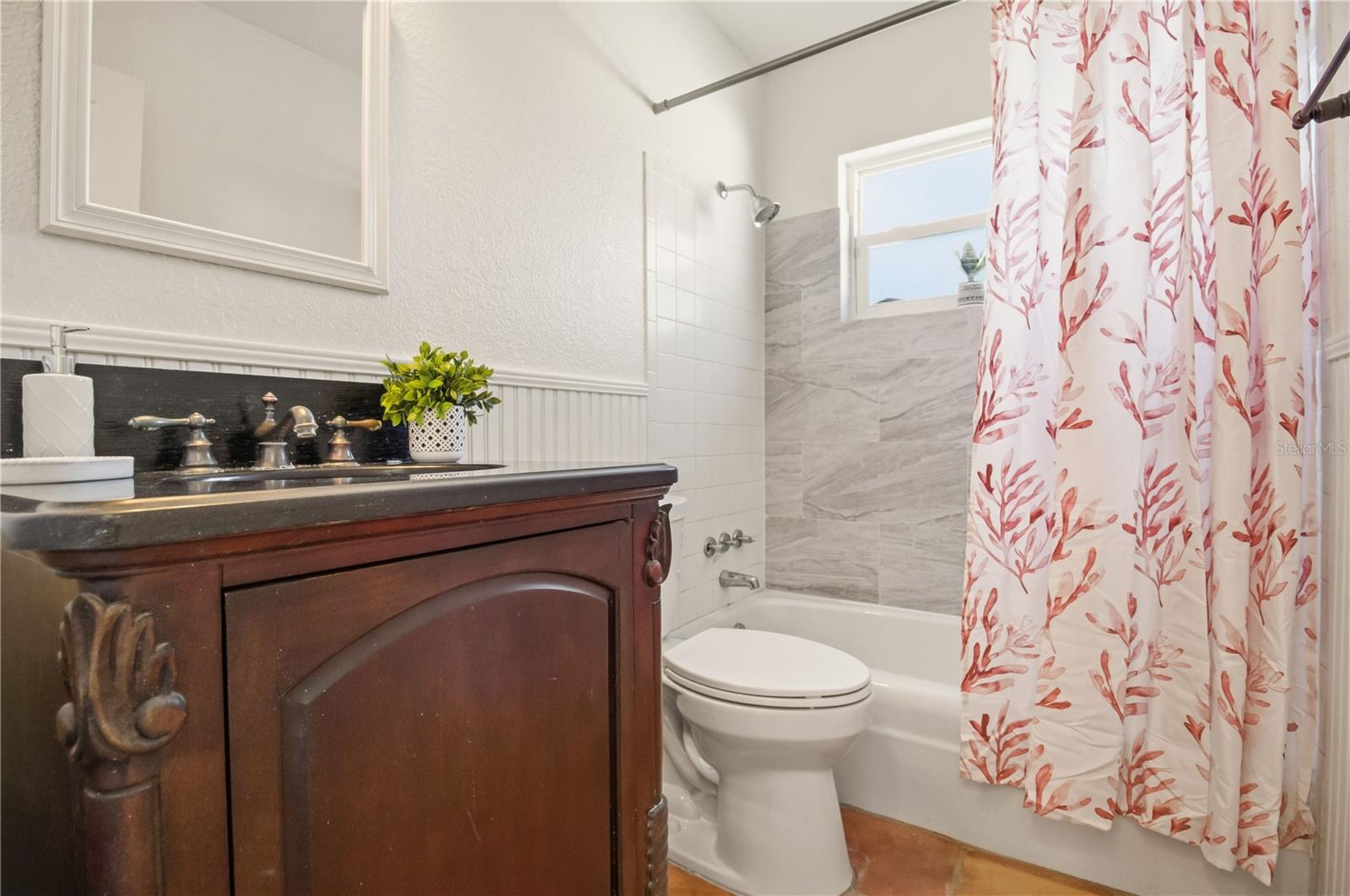 220 62ND ST NW, BRADENTON, FL, 34209