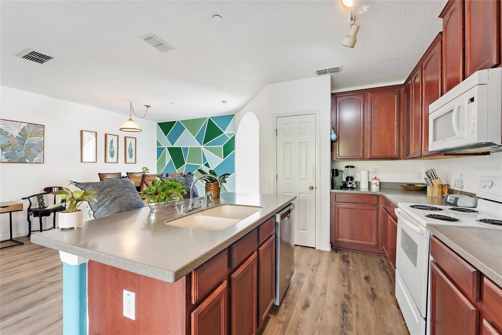 6003 APOLLOS CORNER WAY, ORLANDO, FL, 32829