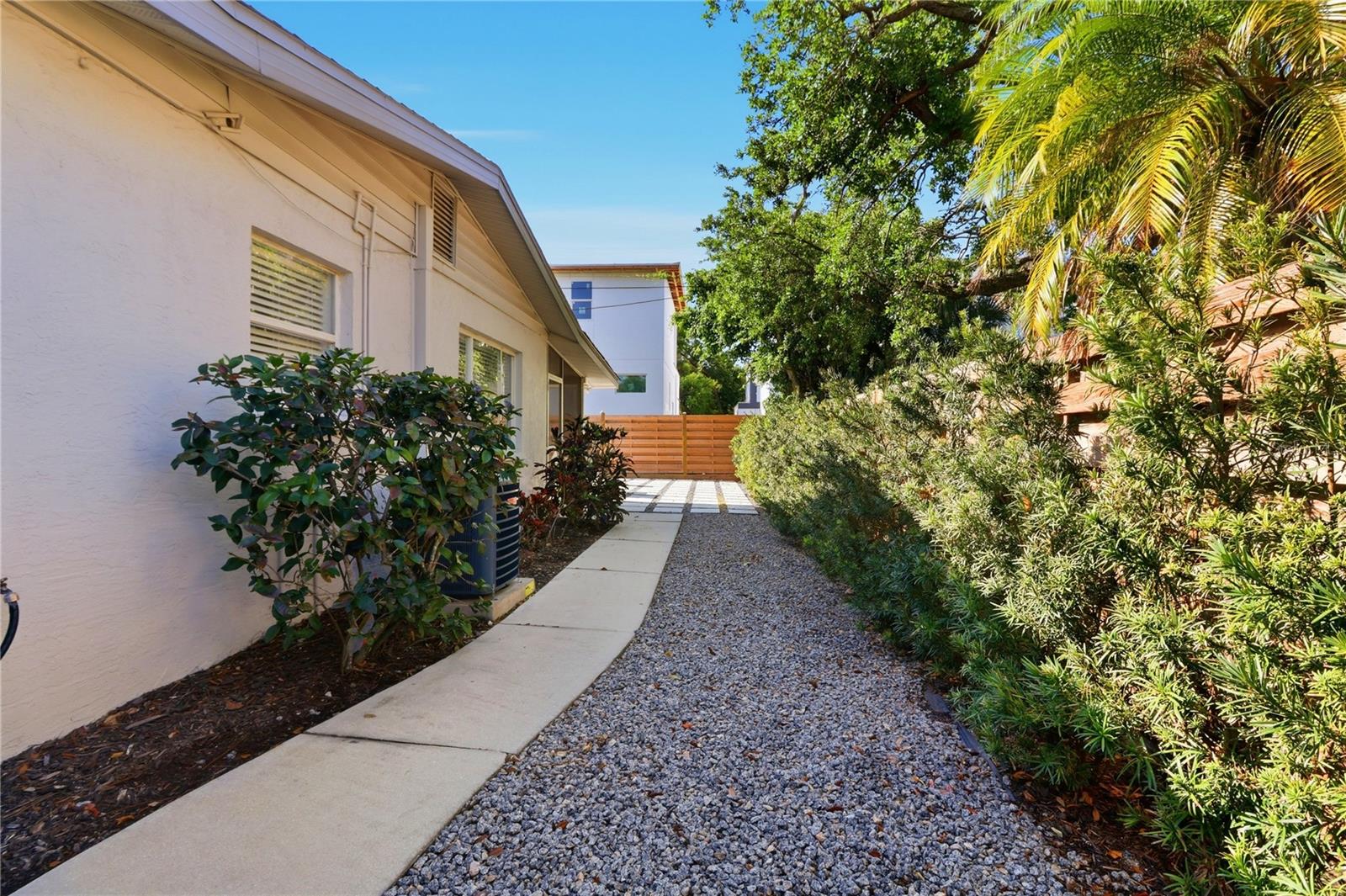 630 CORWOOD DR, SARASOTA, FL, 34234