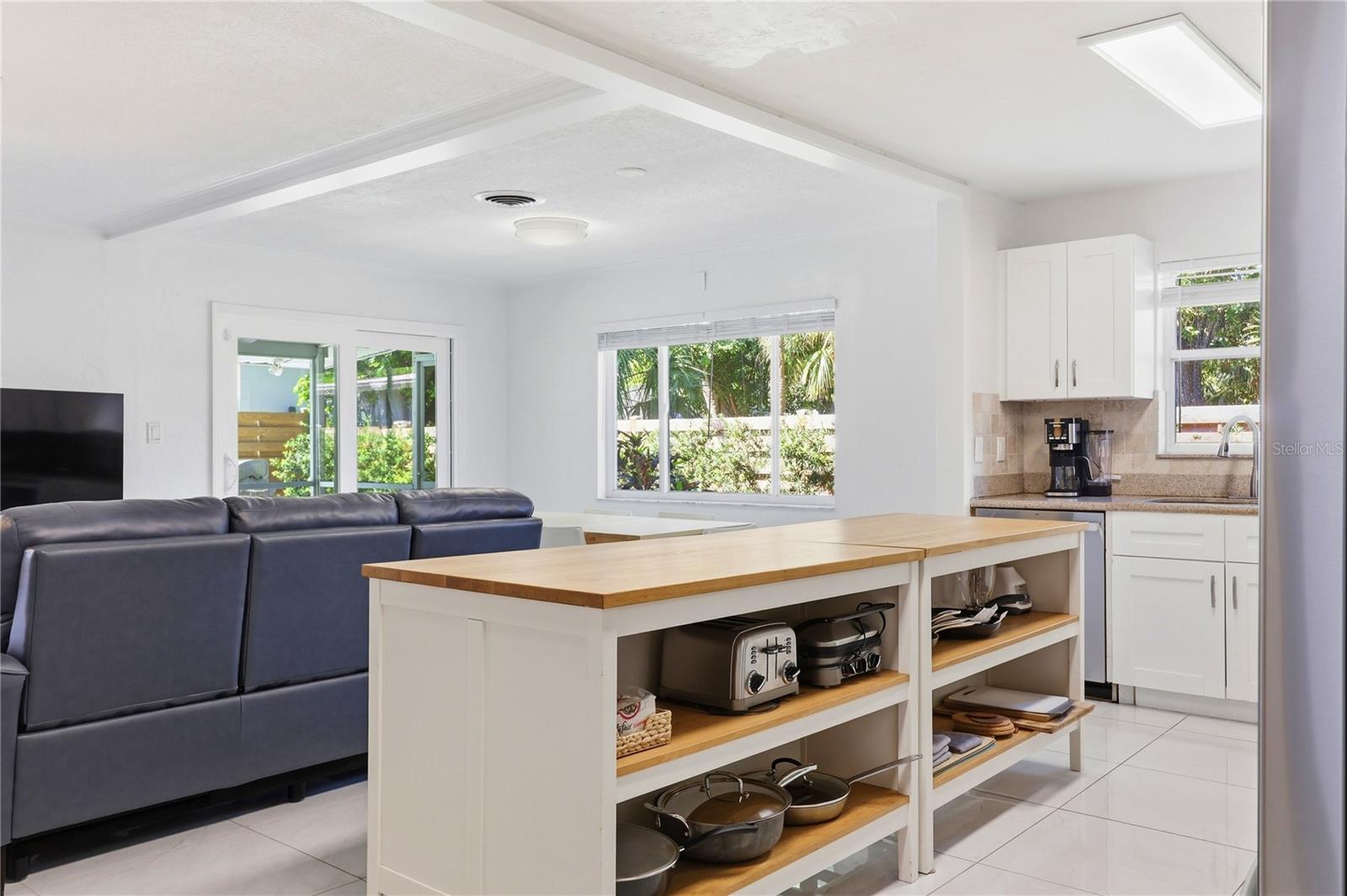 630 CORWOOD DR, SARASOTA, FL, 34234