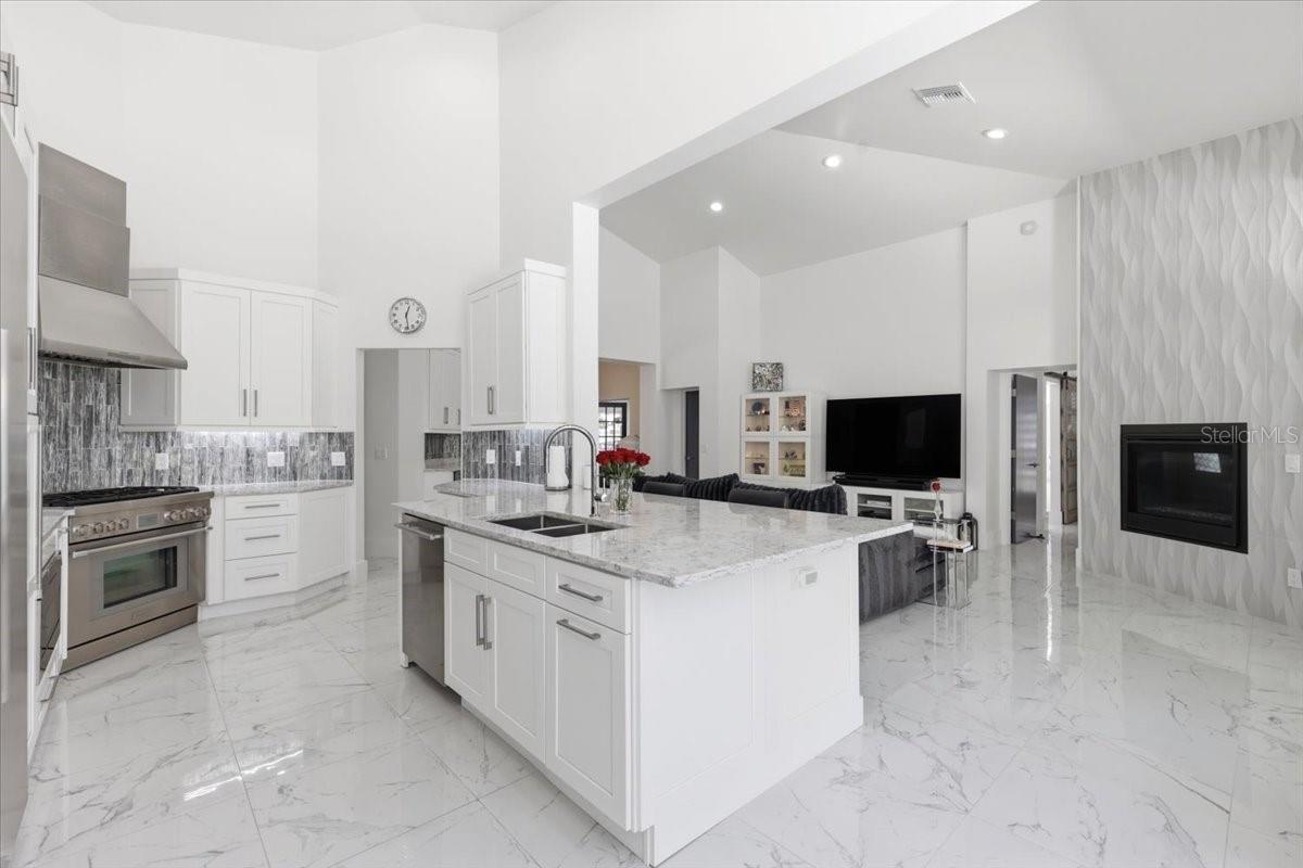 9036 SHAWN PARK PL, ORLANDO, FL, 32819