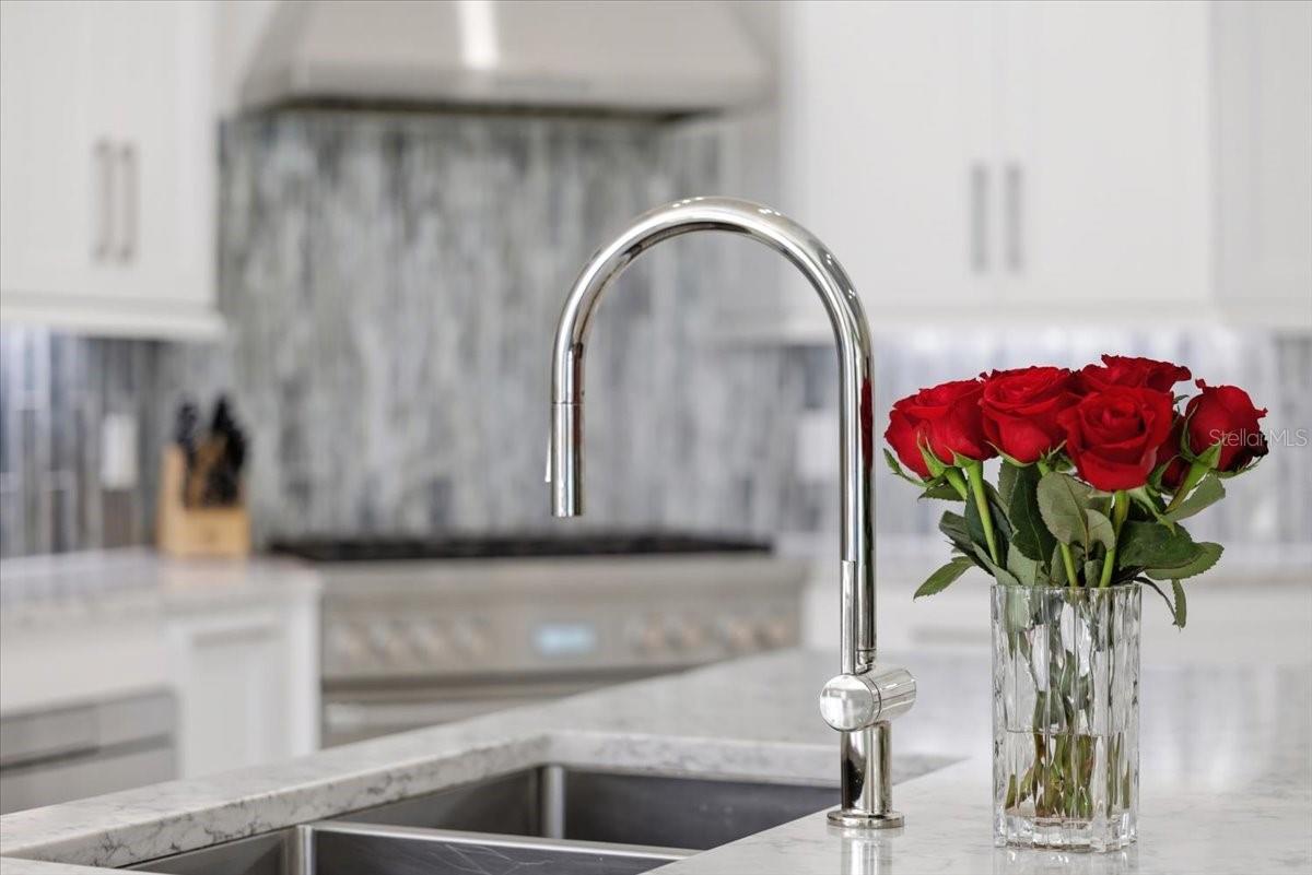 9036 SHAWN PARK PL, ORLANDO, FL, 32819