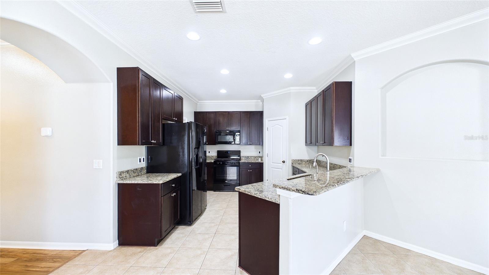 7447 SURREY PINES DR, APOLLO BEACH, FL, 33572