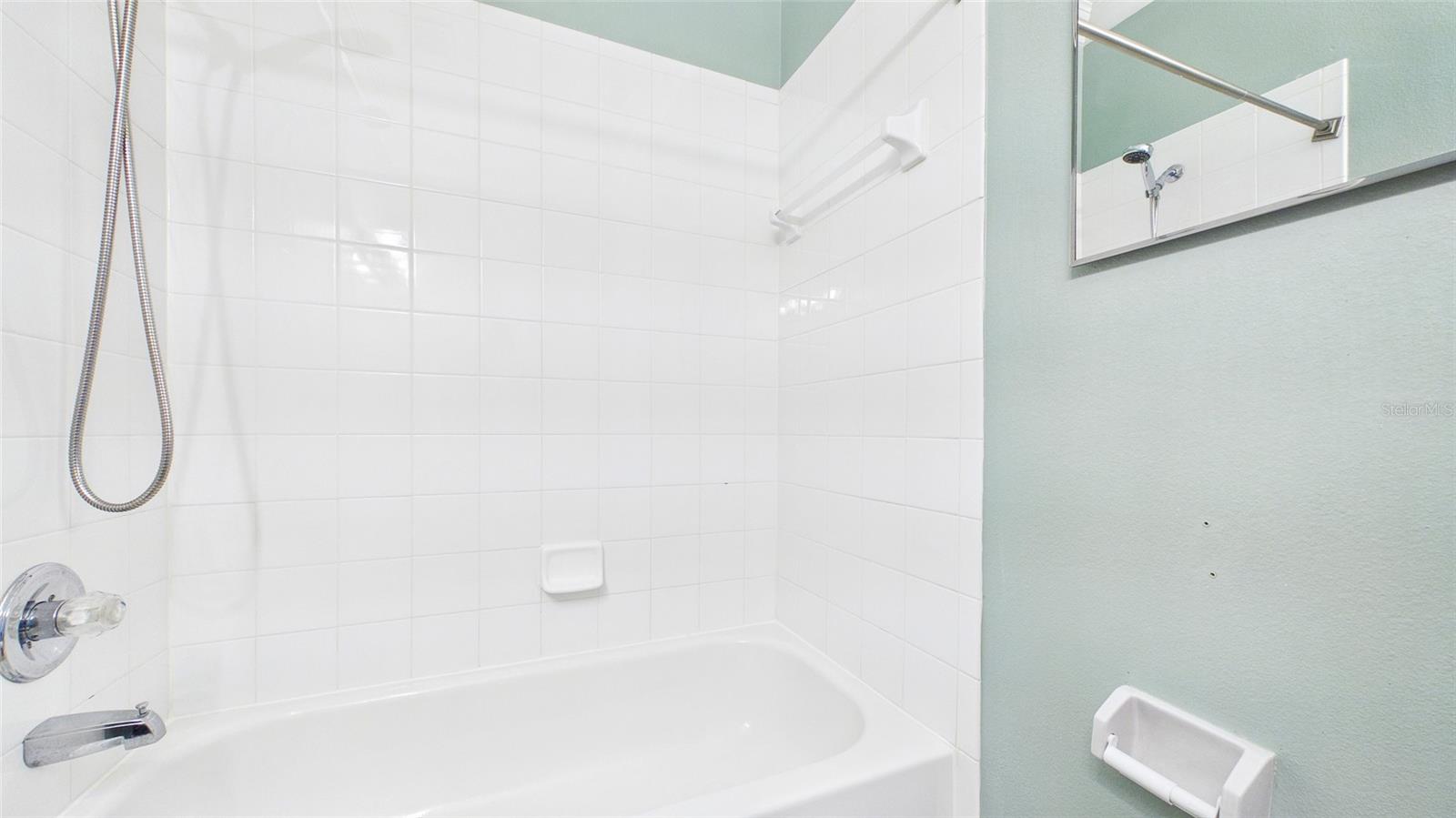 7447 SURREY PINES DR, APOLLO BEACH, FL, 33572