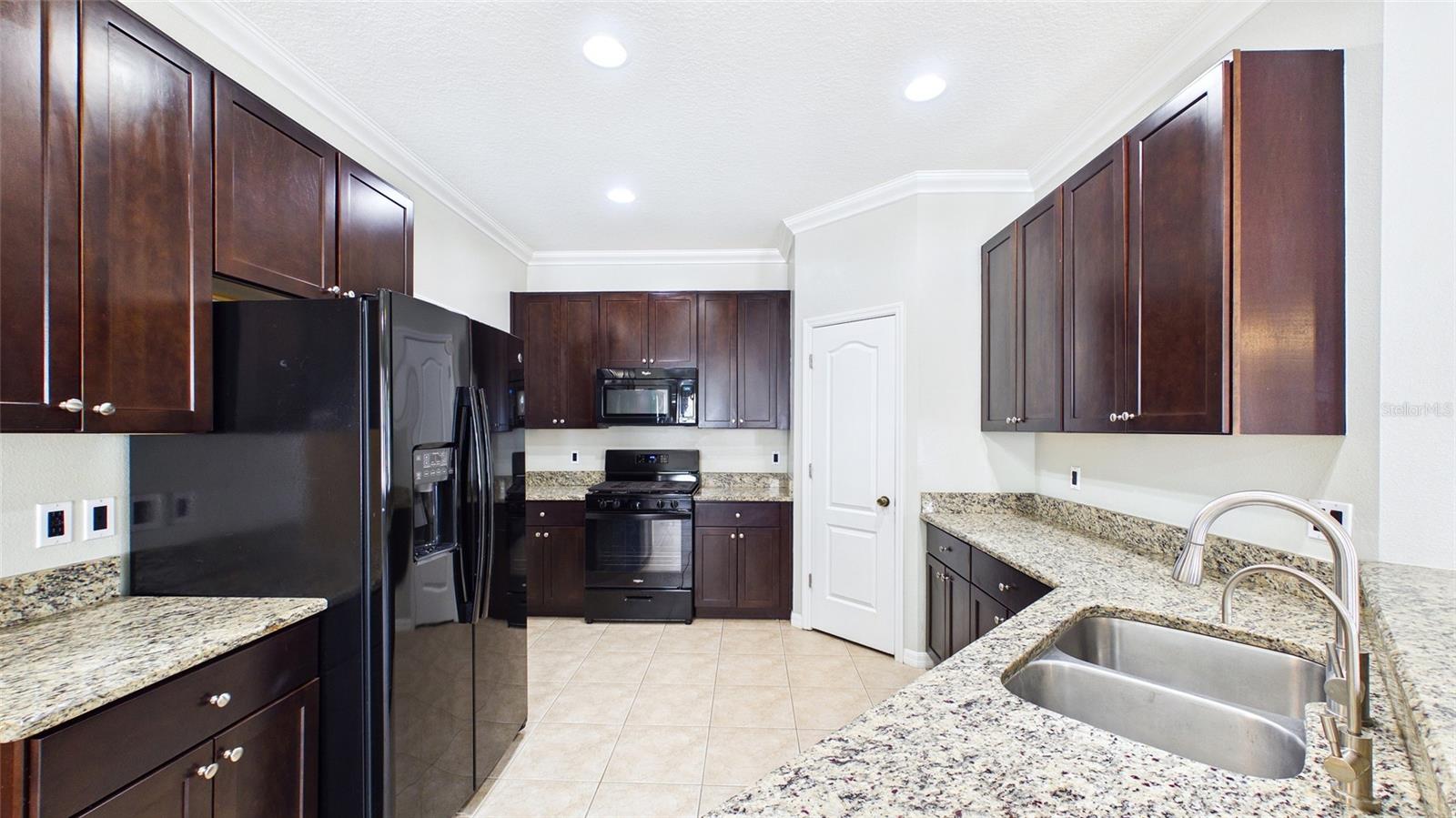 7447 SURREY PINES DR, APOLLO BEACH, FL, 33572