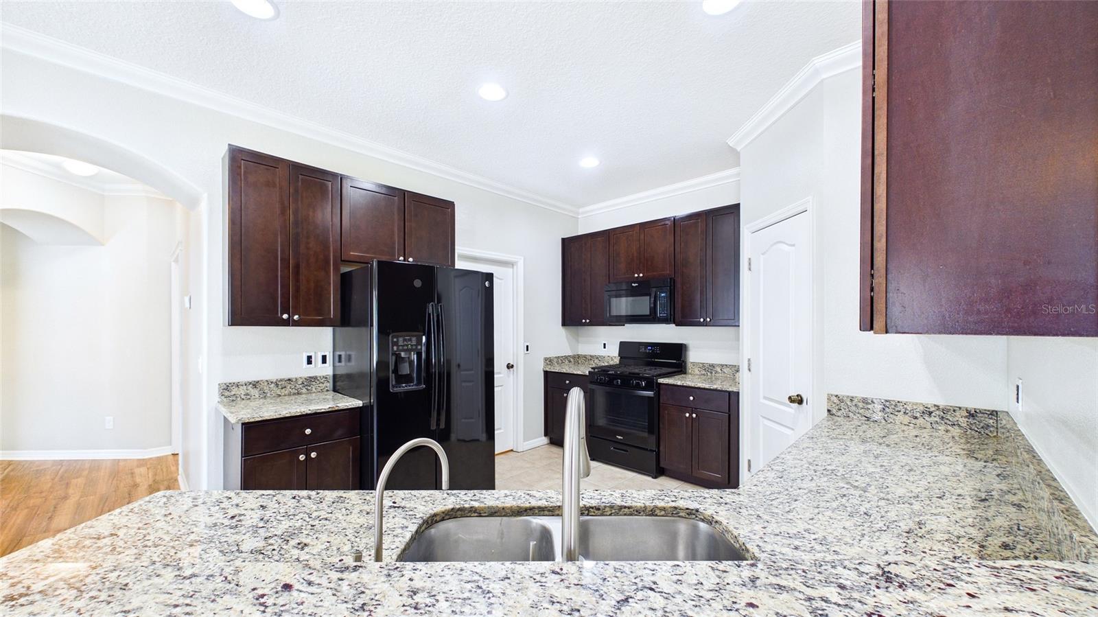 7447 SURREY PINES DR, APOLLO BEACH, FL, 33572