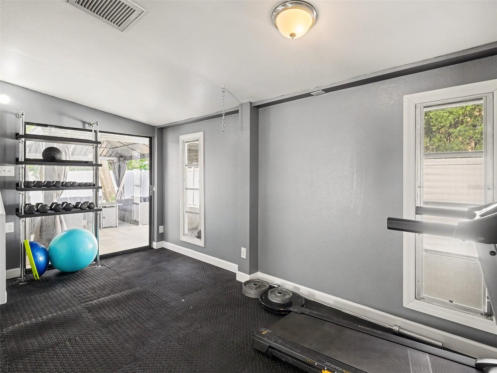 704 S LOCKWOOD RIDGE RD, SARASOTA, FL, 34237