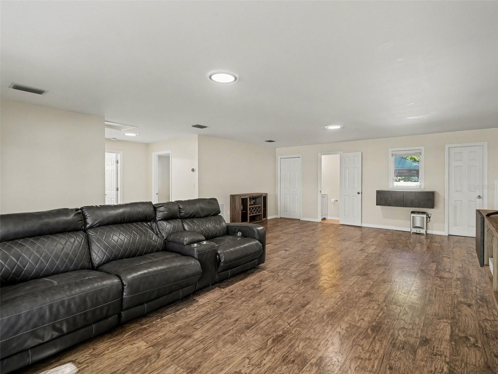 704 S LOCKWOOD RIDGE RD, SARASOTA, FL, 34237